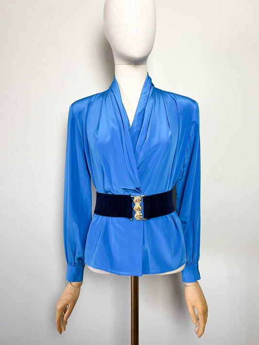 Chemisier Blouse Vintage Anna Kriste - Drapé Sophistiqué Bleu Cobalt - Épaulettes & Style Années 80 - T. 36 FR (S)