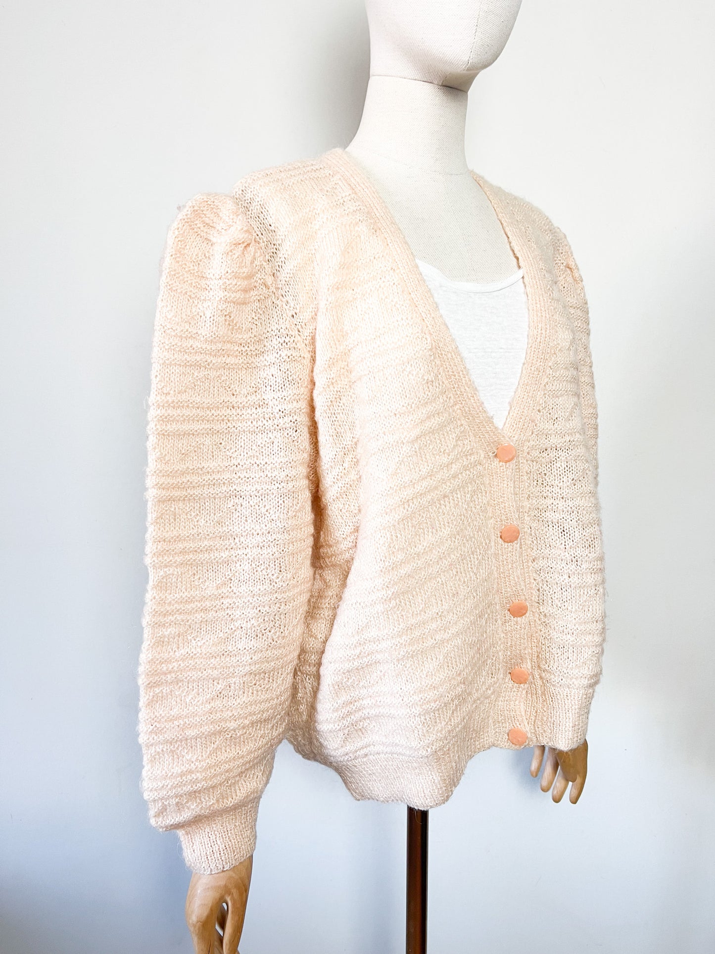 Cardigan Vintage Années 80 Tricoté Main - Beige Rosé - Détails de Maille - T40/42