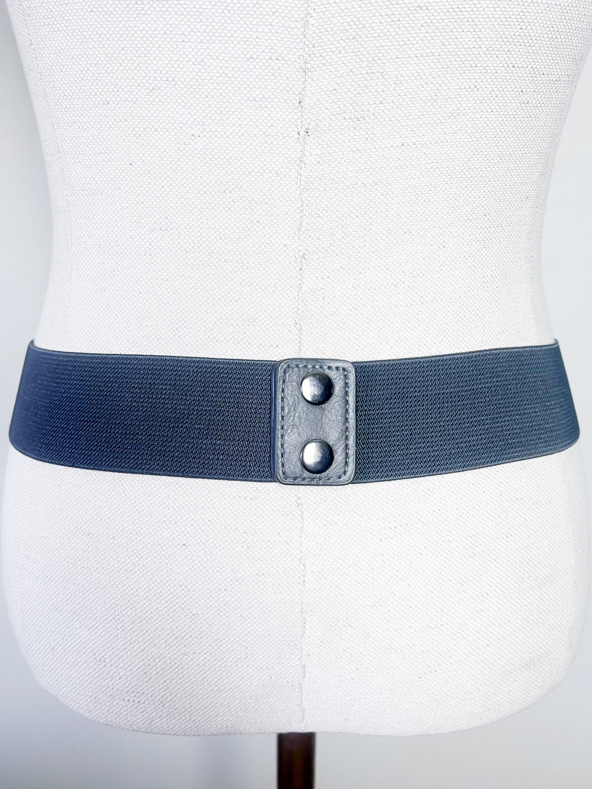 Ceinture serre-taille élastique gris anthracite empiècement bijou perles argentées — Taille 70 (34/36)