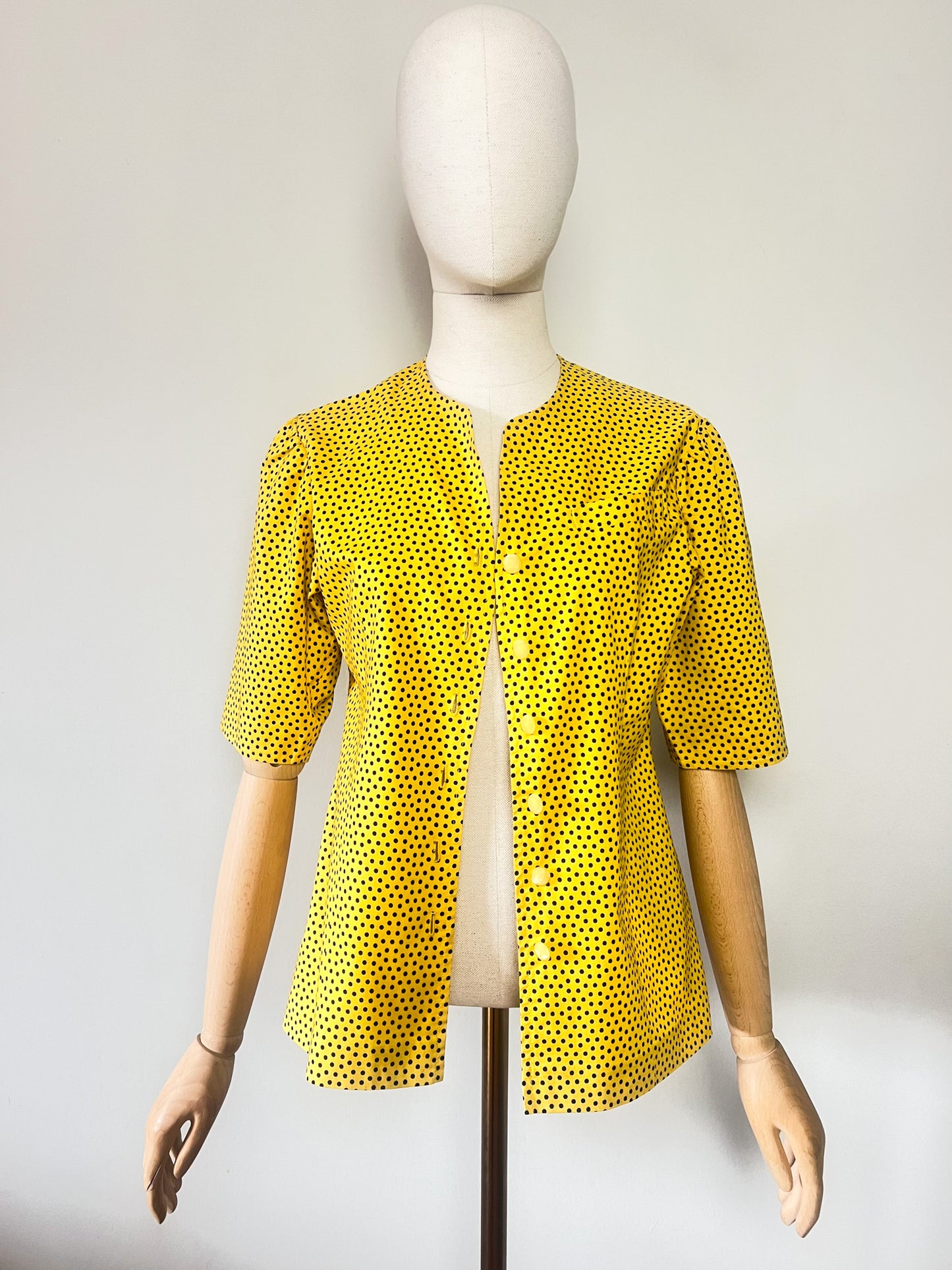Blouse Vintage Années 80 Jaune "Sunny" à Pois Noirs - Coupe Cintrée boutonnée - T36/38