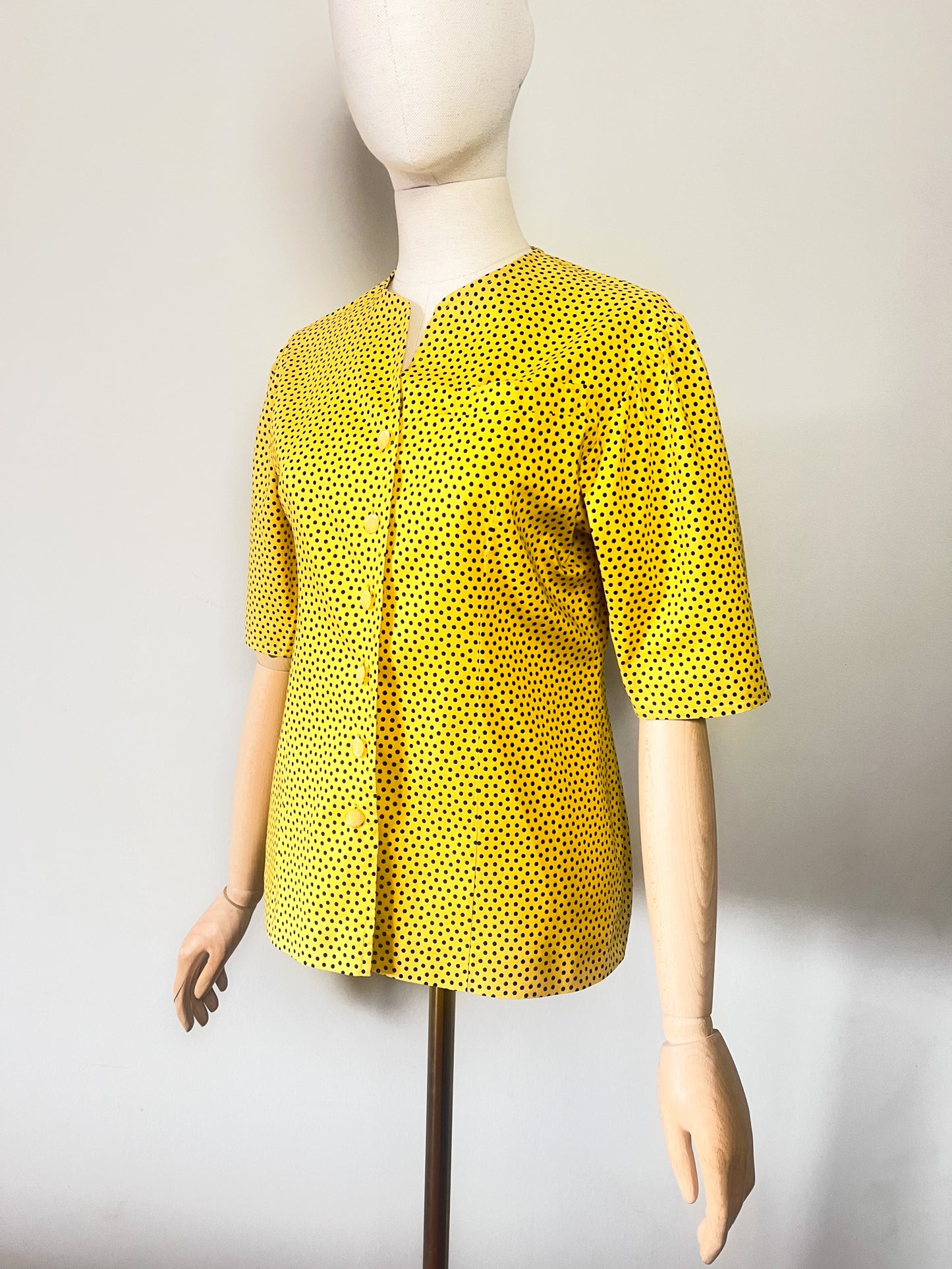 Blouse Vintage Années 80 Jaune "Sunny" à Pois Noirs - Coupe Cintrée boutonnée - T36/38