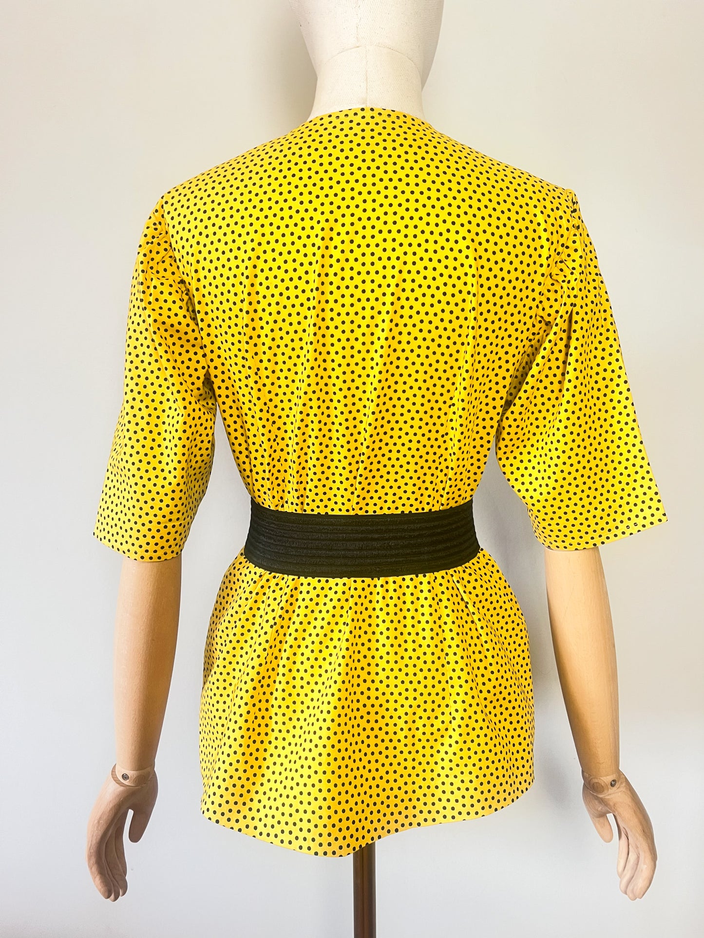 Blouse Vintage Années 80 Jaune "Sunny" à Pois Noirs - Coupe Cintrée boutonnée - T36/38