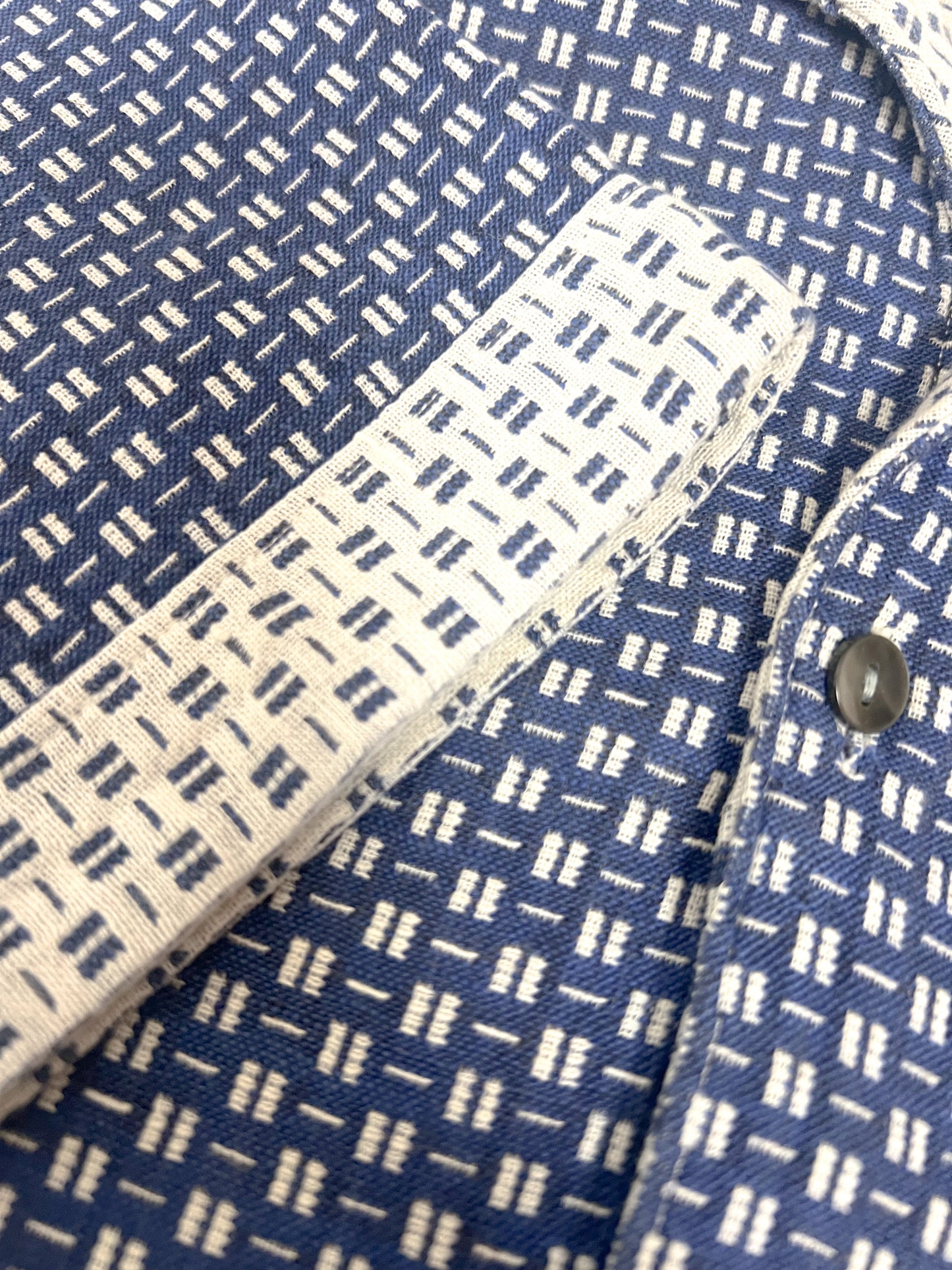 Chemise manches courtes Vintage Années 80 – Coupe Boxy - 100% Coton Épais Motifs graphique Bleu & Crème - Unisexe -T. M