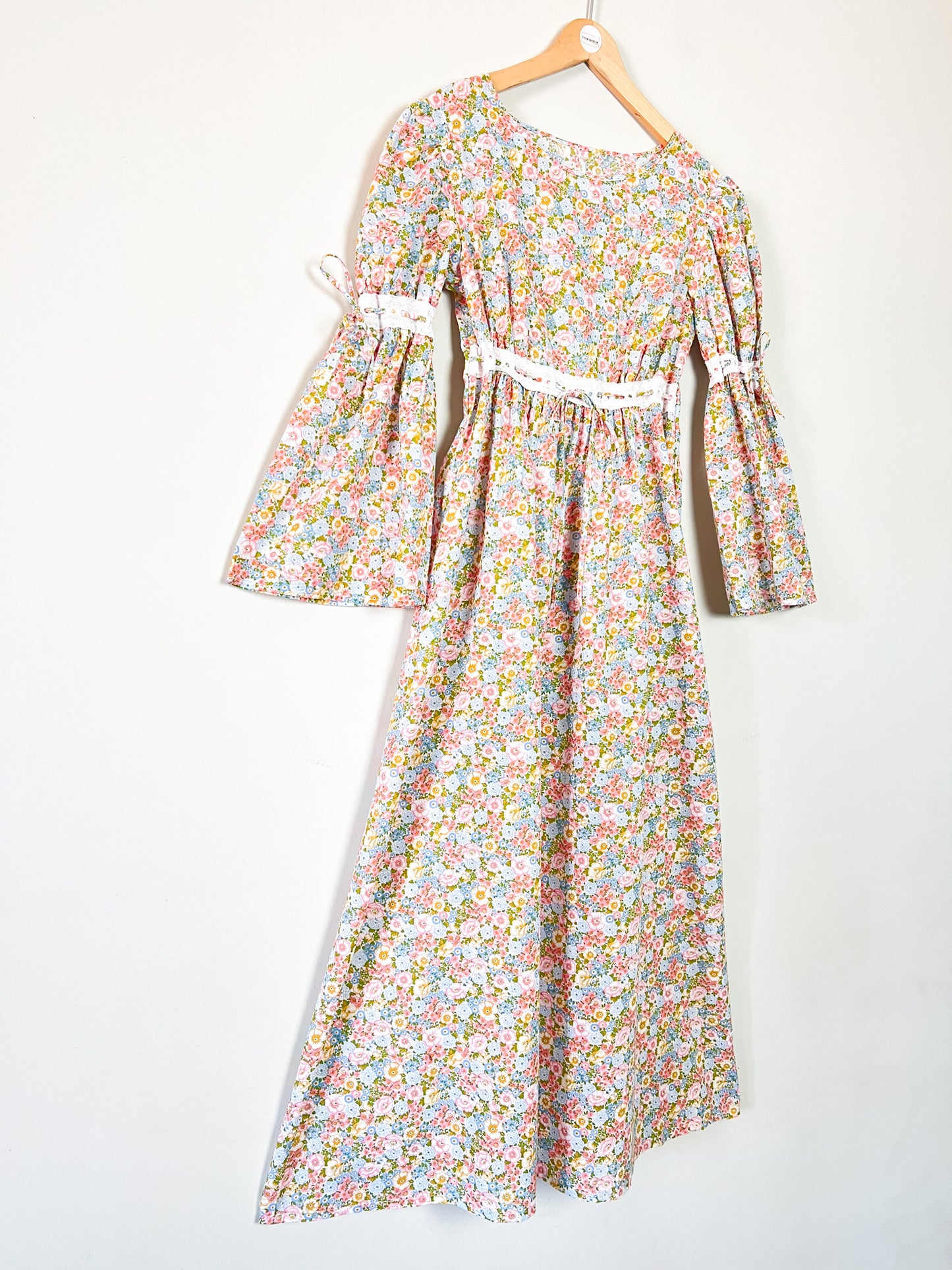 Robe Longue Vintage Années 70 Romantique - Coupe Empire & Dentelle - Fleurs Pastel - T. 36