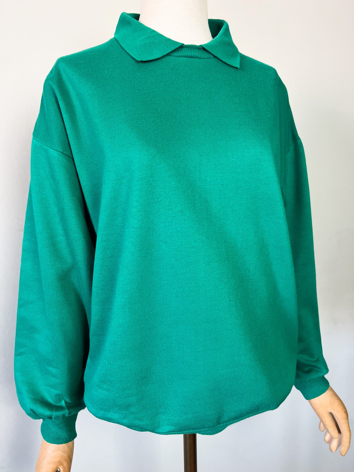 Sweatshirt Vintage Années 80 90 Unisexe Vert Gazon - Coupe Oversize - Petit Col - T. M/L