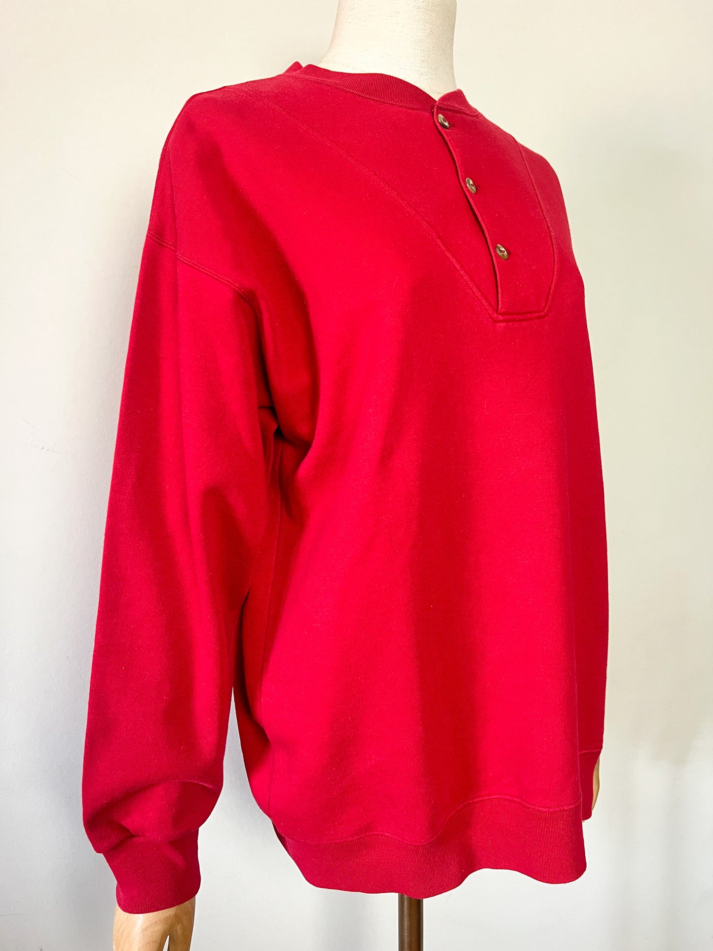 Sweatshirt Vintage Années 90 Unisexe - Rouge - Col Tunisien Boutonné - La Sweaterie T. M
