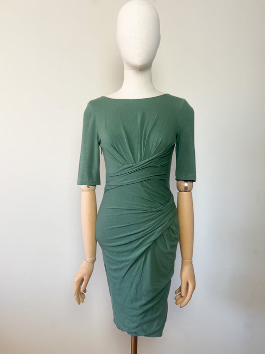 Robe CARVEN Designer - Sculpture Drapée - Tissu Épais & Doublé - Vert Élégant - T. 36 (S)