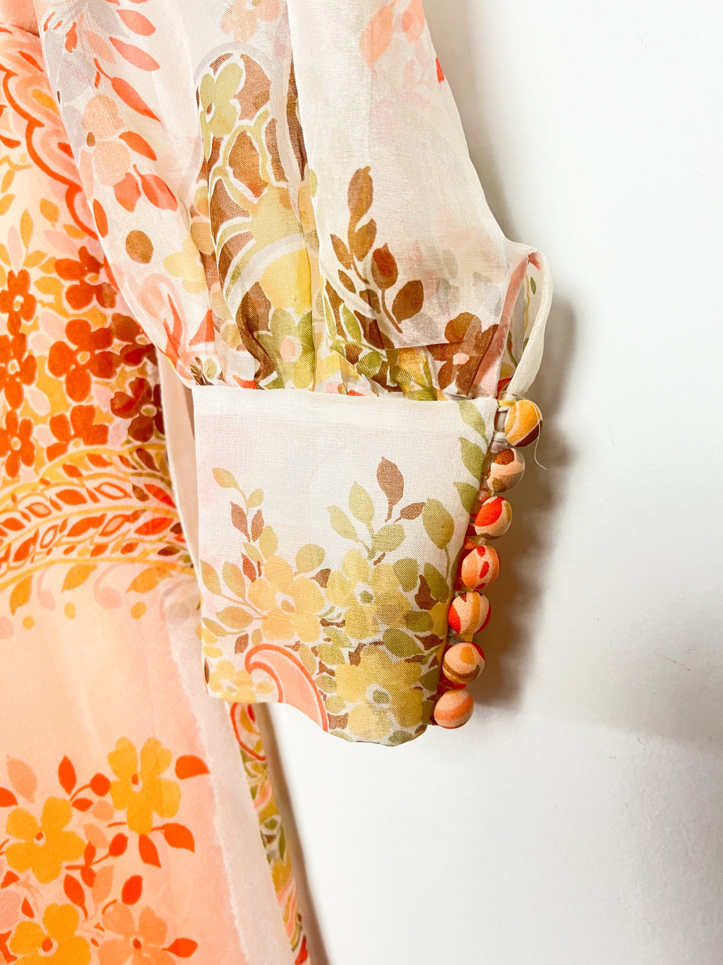 Robe de Couturière Vintage Années 70 - Chic & Bohème – tons orangés à Fleurs - T. 38