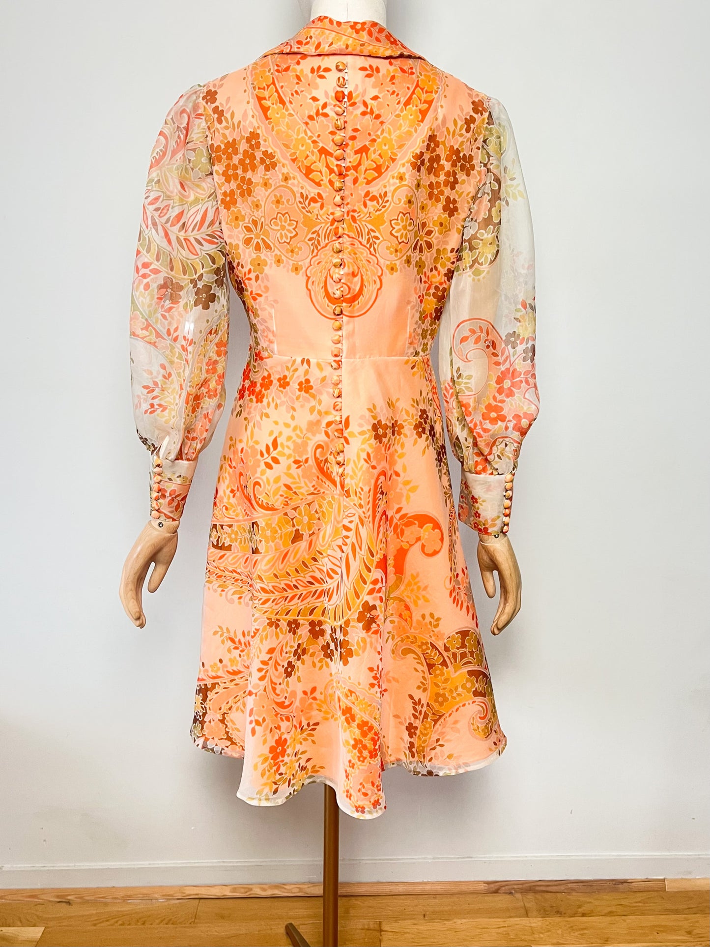 Robe de Couturière Vintage Années 70 - Chic & Bohème – tons orangés à Fleurs - T. 38