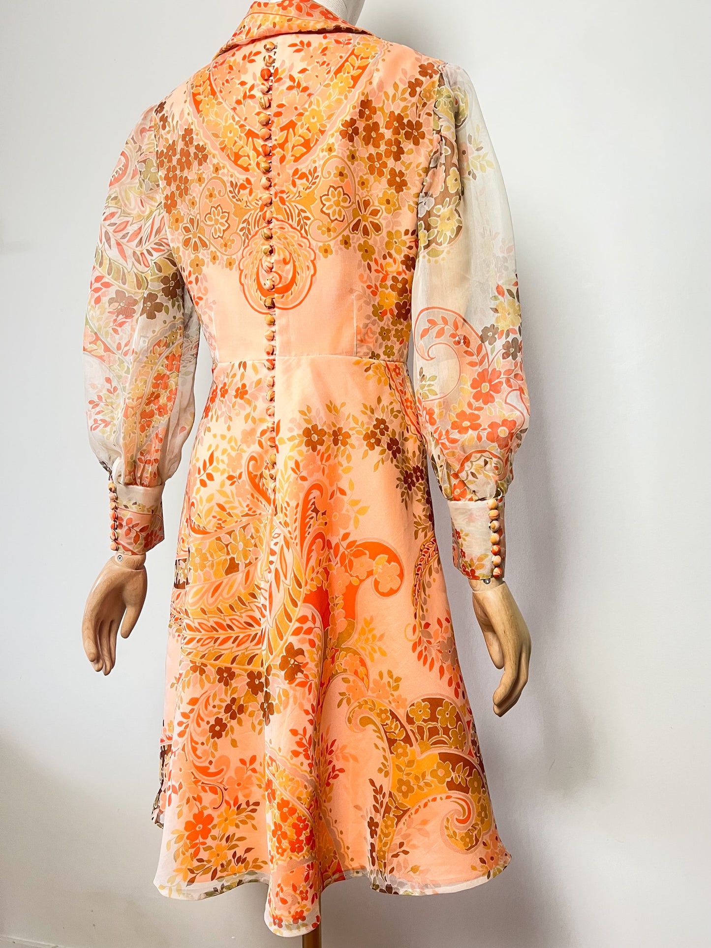 Robe de Couturière Vintage Années 70 - Chic & Bohème – tons orangés à Fleurs - T. 38