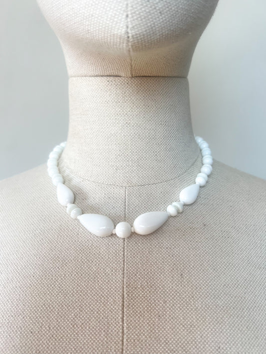 Collier Vintage Années 80 - Perles Blanches - Ras-de-cou