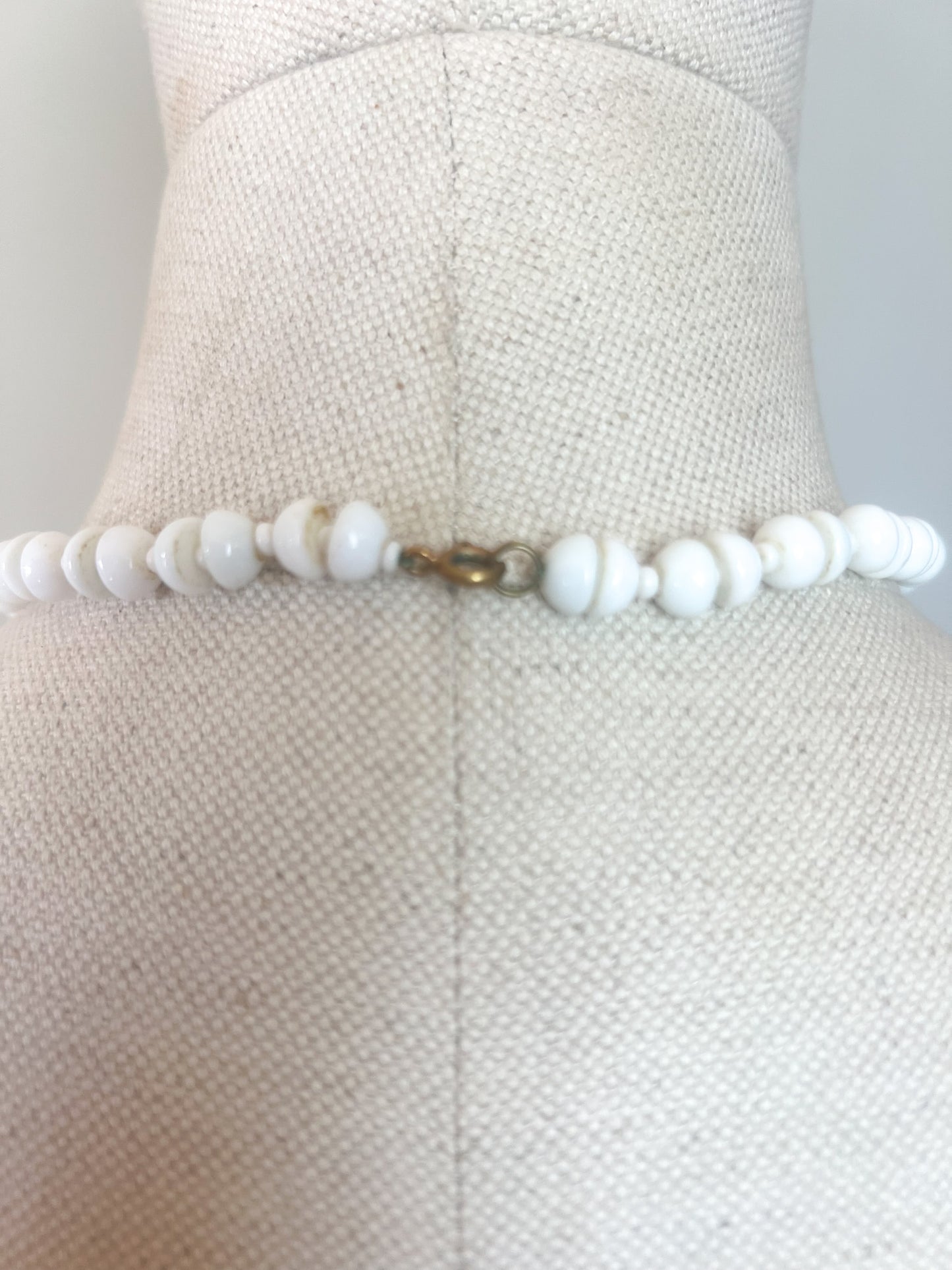 Collier Vintage Années 80 - Perles Blanches - Ras-de-cou