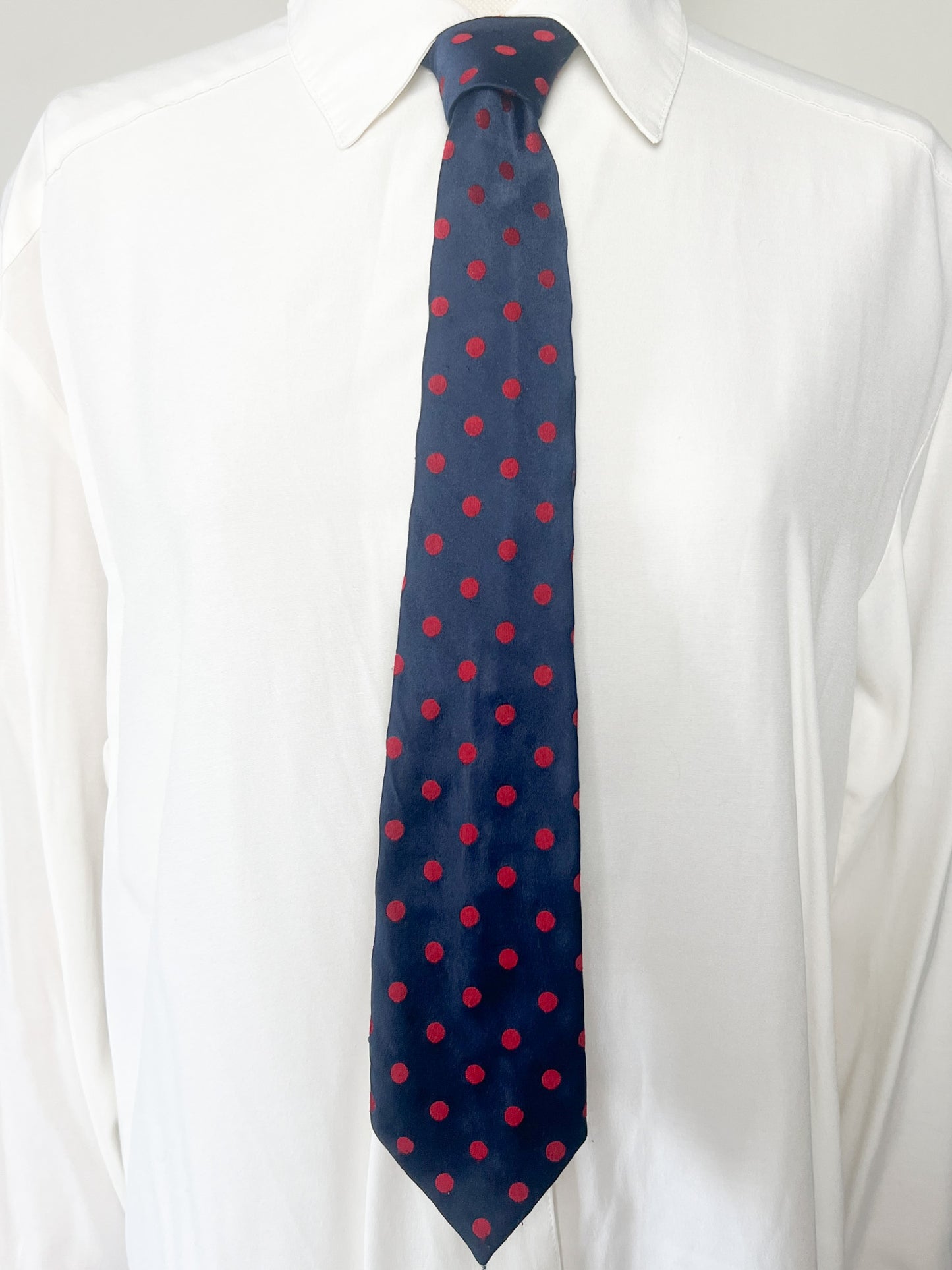 Cravate Vintage Classique à Pois - Bleu Marine & Rouge - Polyester Années 80/90