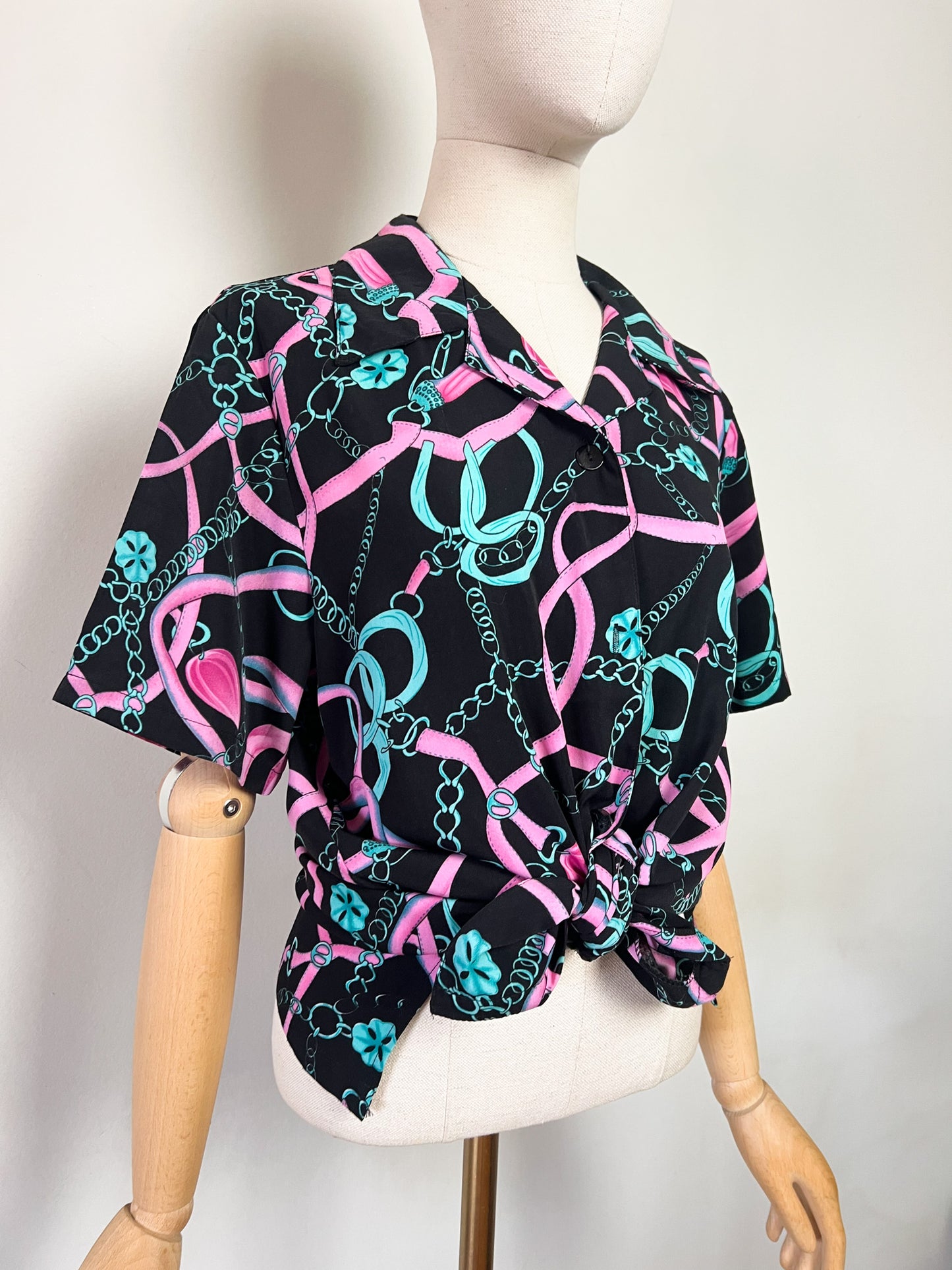Chemise manches courtes Vintage Années 80 90– Imprimé Chaînes Foulard Rose & Turquoise – Taille 40
