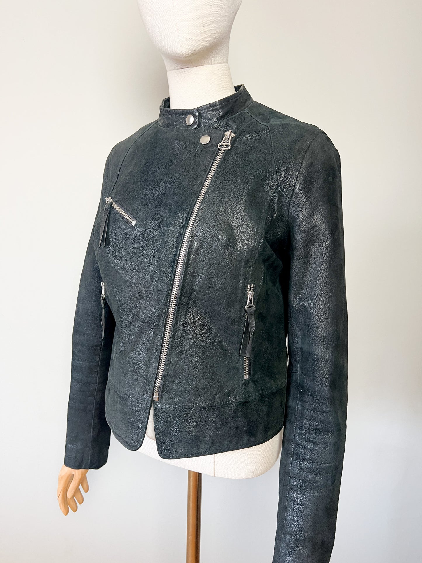 Perfecto en Cuir Véritable Noir Irisé - Coupe Cintrée & Courte - T. 40 (L)