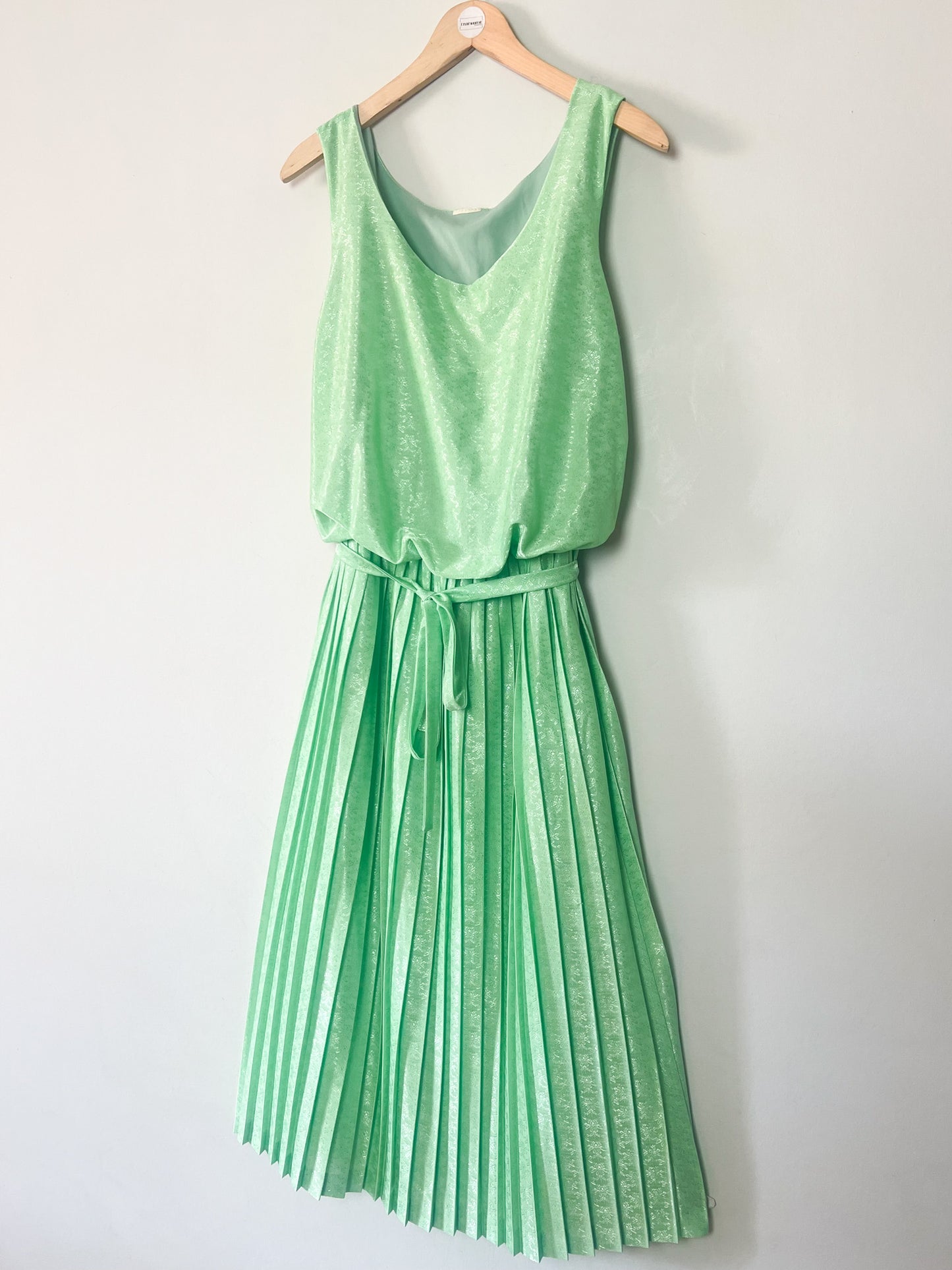 Robe Midi Vintage Années 80 Vert Menthe - Tissu Damassé Satiné - Plissé Soleil - T. 40/44
