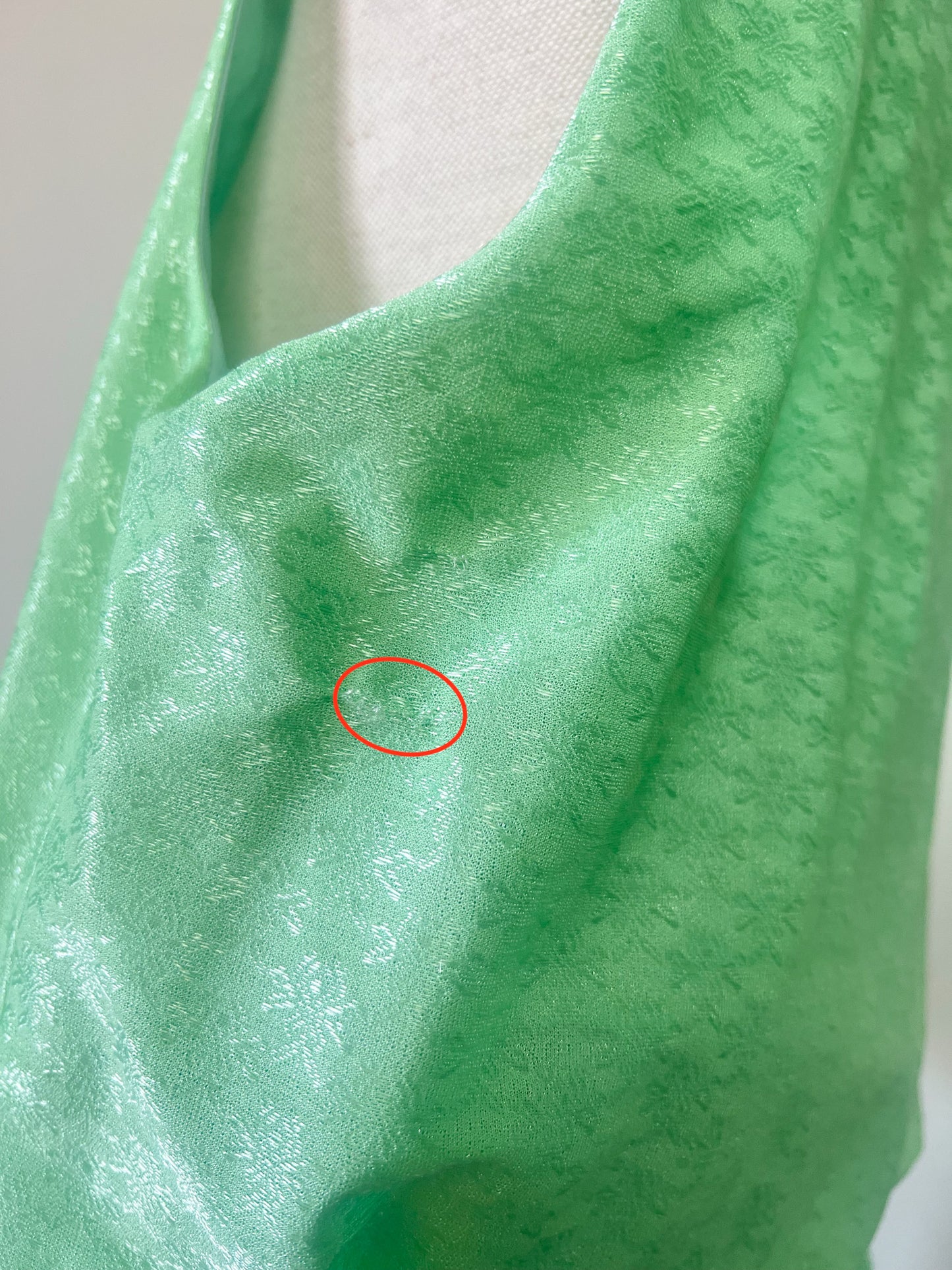Robe Midi Vintage Années 80 Vert Menthe - Tissu Damassé Satiné - Plissé Soleil - T. 40/44
