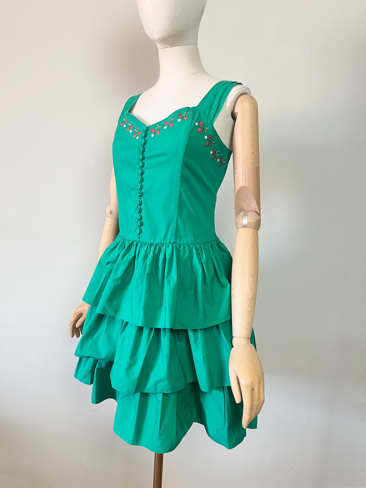 Robe Vintage Années 80 90 - Vert & Broderies Fraises - Coupe Bustier Smockée - 100% Coton - René Derhy - T. S