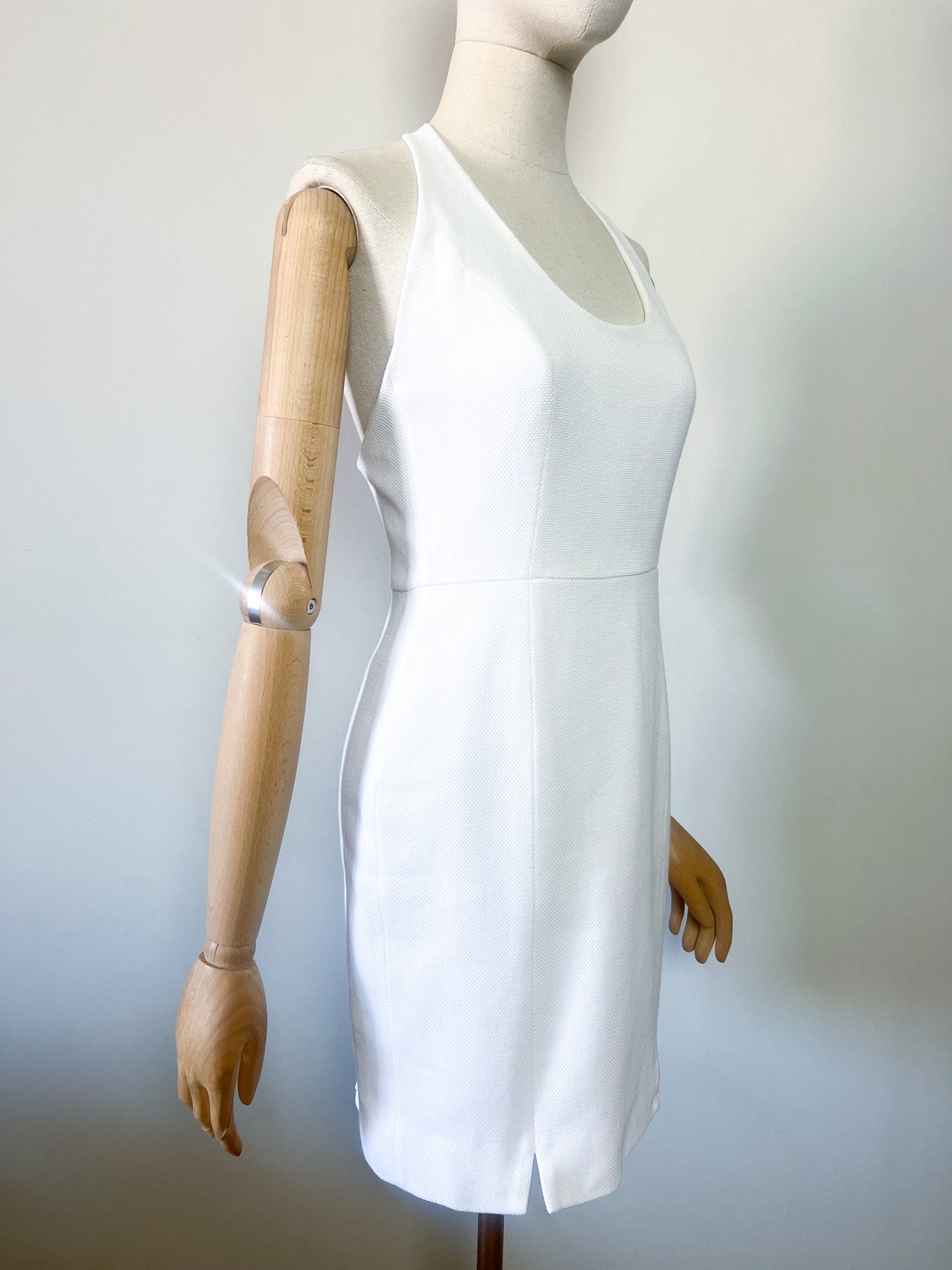 Robe Vintage Années 80/90- Dos Nu Croisé - Piqué de Coton Blanc - Cacharel Couture _T. 36
