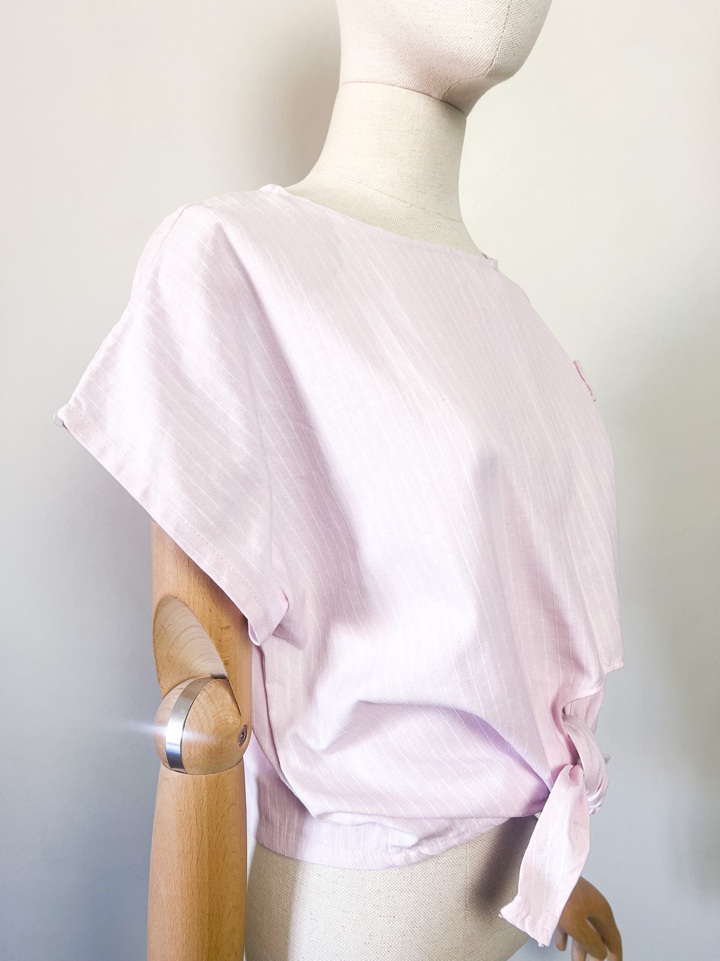 Blouse Cropped Vintage Années 80 Rose à Rayures– Nœud Devant – Jean Feez – T36 à 40