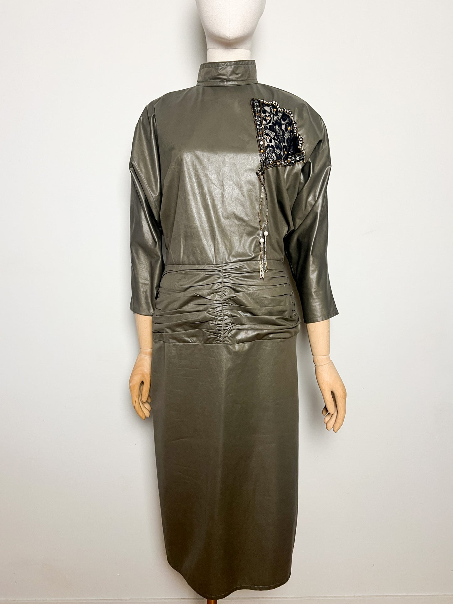 Robe Vintage Kaki Années 80 - Manches Chauve-souris, Broderie Strass - T. 36