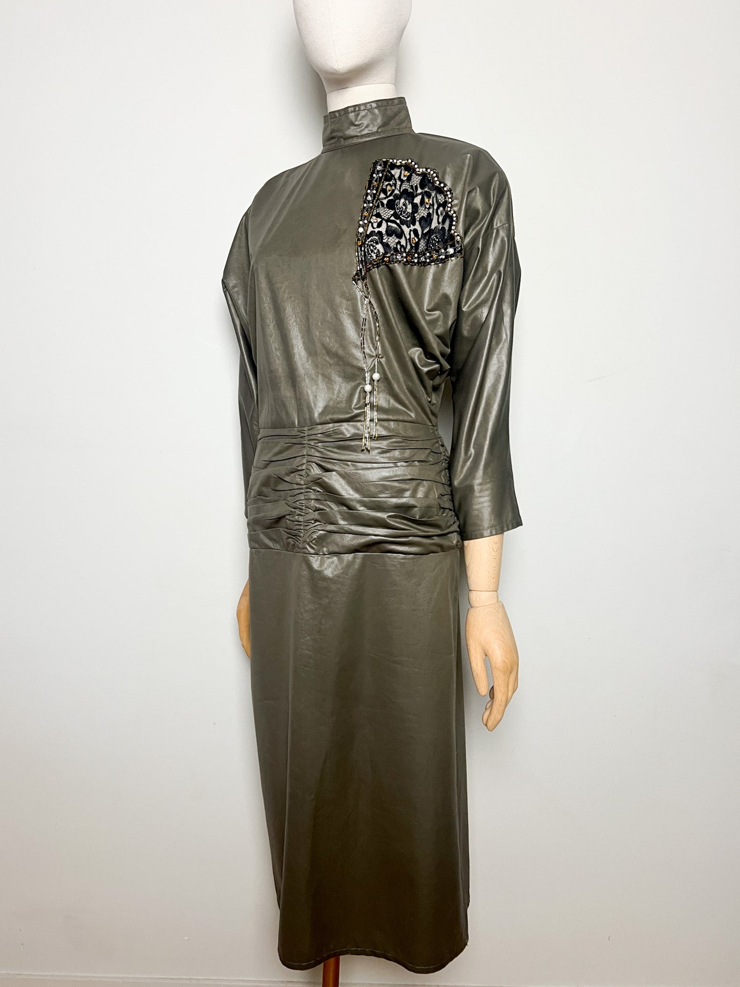 Robe Vintage Kaki Années 80 - Manches Chauve-souris, Broderie Strass - T. 36