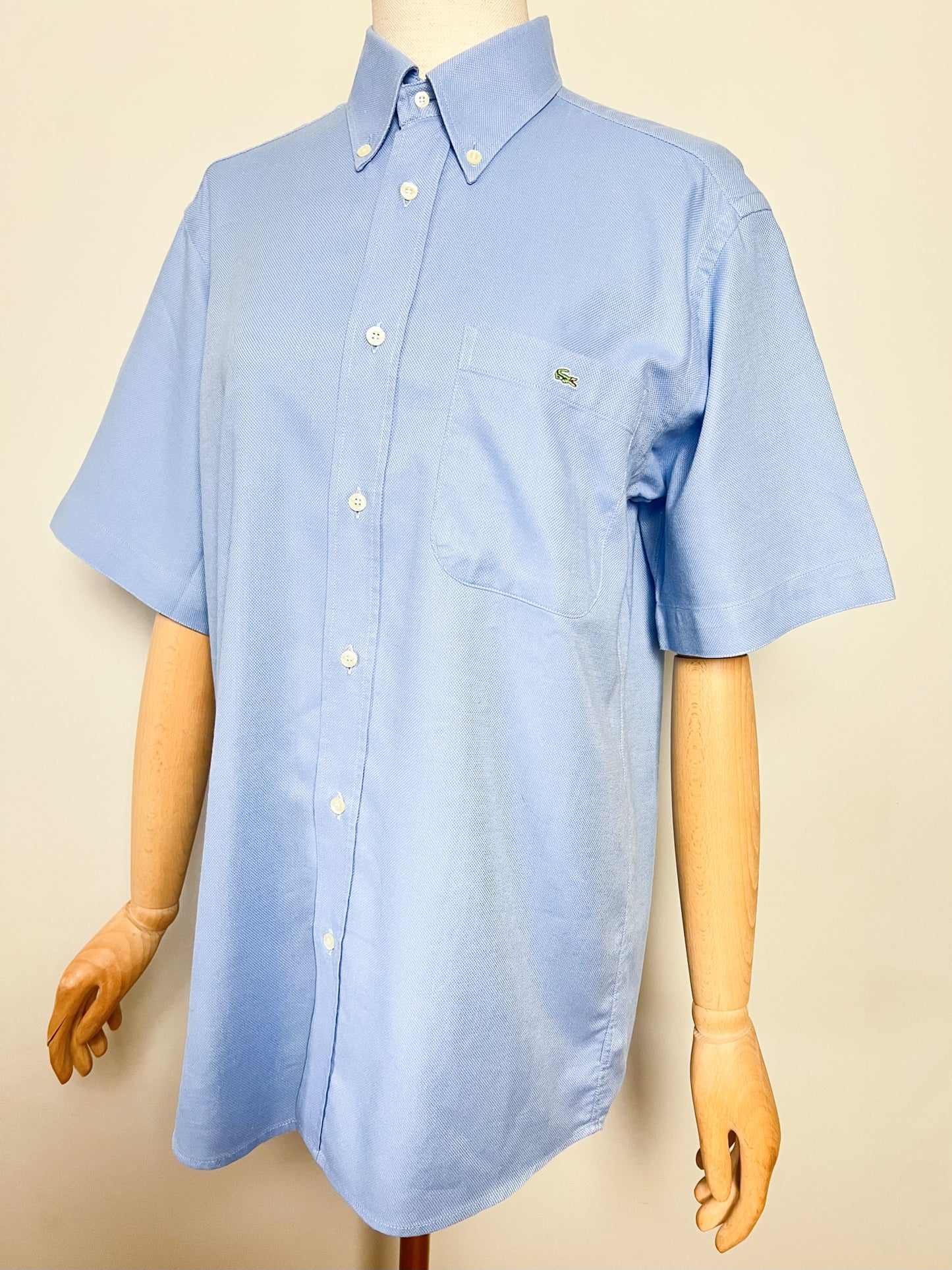 Chemise Vintage Lacoste Bleu Ciel – 100% Coton – Coupe Homme/Unisexe – Taille 38 (S/M)