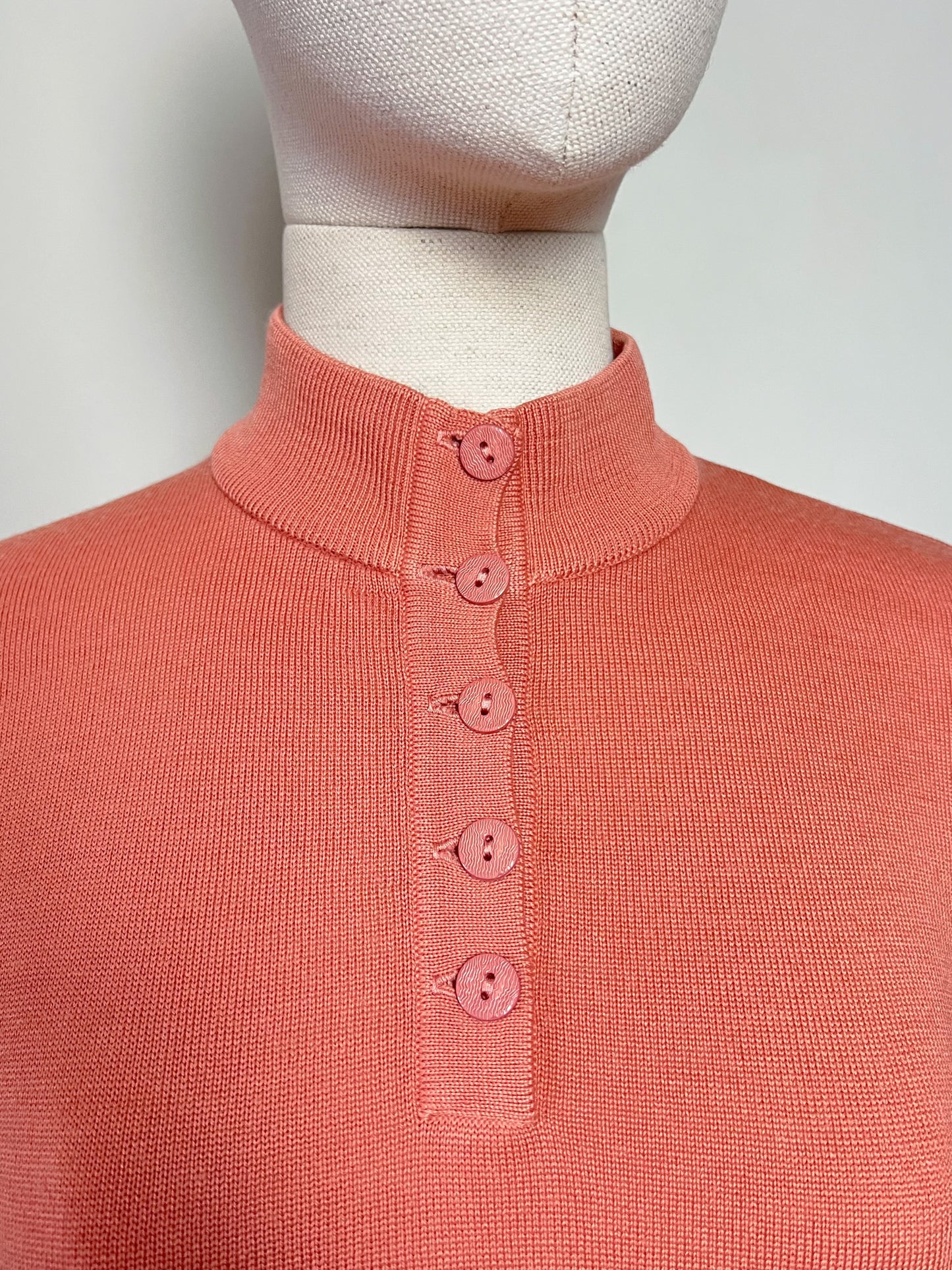 Pull Vintage Années 90 – Beige Rosé – Col Chemisé Boutonné – Laine & Acrylique – Montagut -Taille 38/40