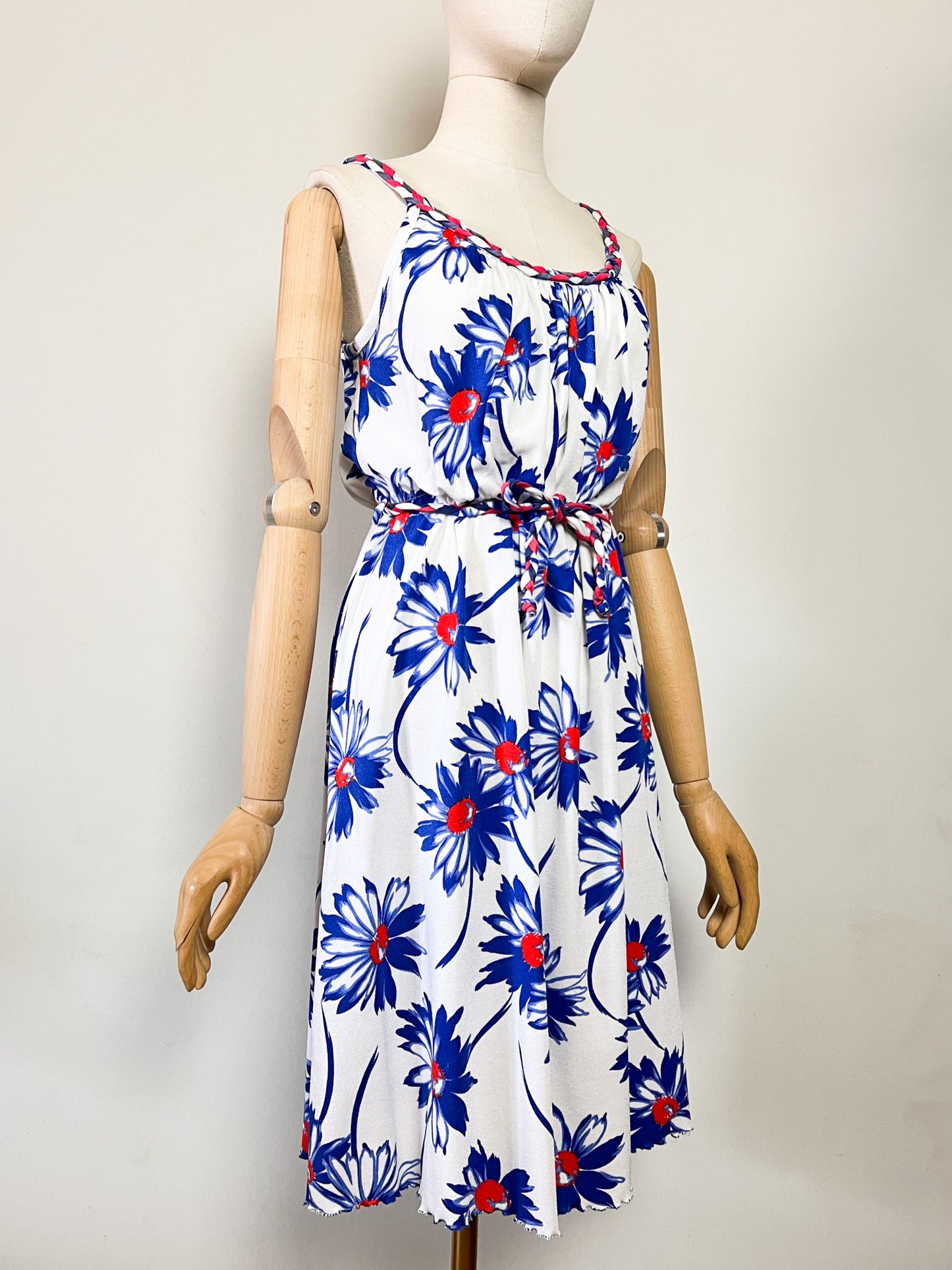 Robe Midi Vintage Années 70 80 Scintillante – Détails Tressés & Imprimé Fleuri – Taille 36/38 (S)