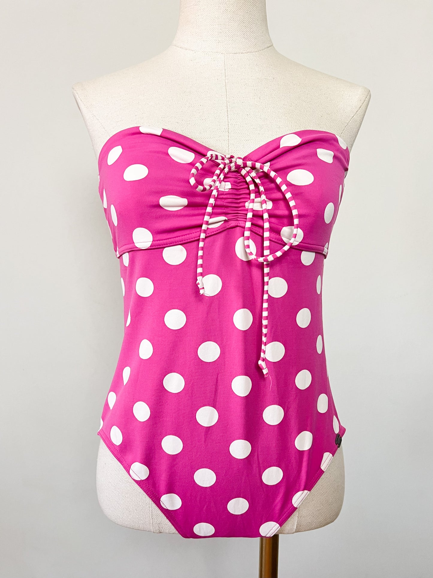 Maillot de Bain 1 Pièce Banana Moon – Rose Fuchsia à Pois – Look Rétro Pin-up – Taille 40