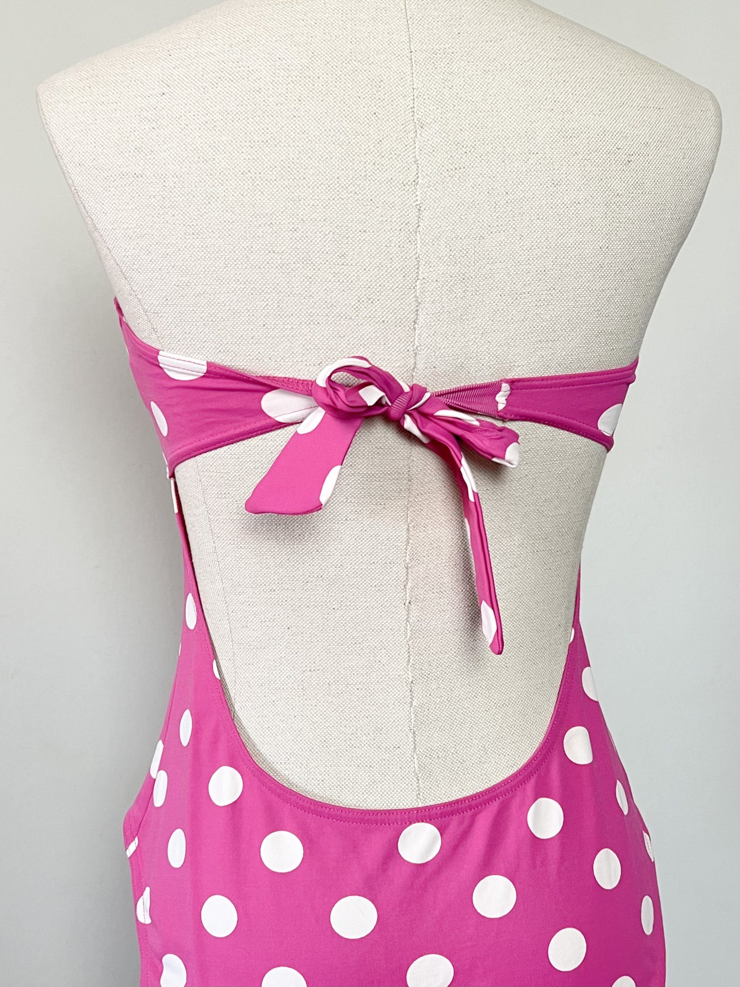 Maillot de Bain 1 Pièce Banana Moon – Rose Fuchsia à Pois – Look Rétro Pin-up – Taille 40