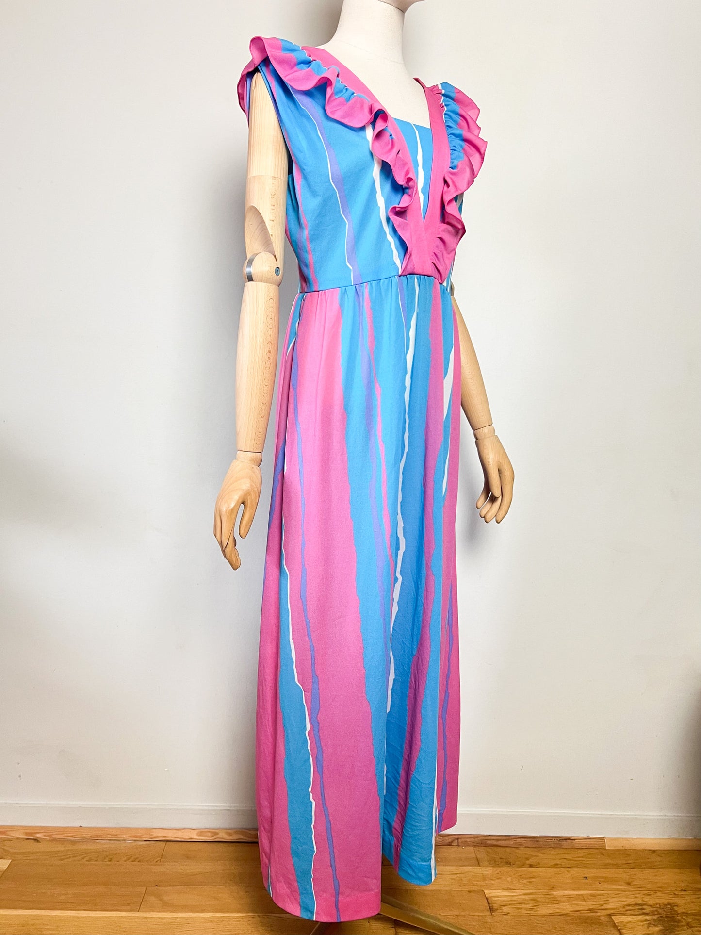 Maxi Robe Vintage Années 70 à Volants Bleue et Rose– Imprimé Abstrait – Taille 40/42 (L)