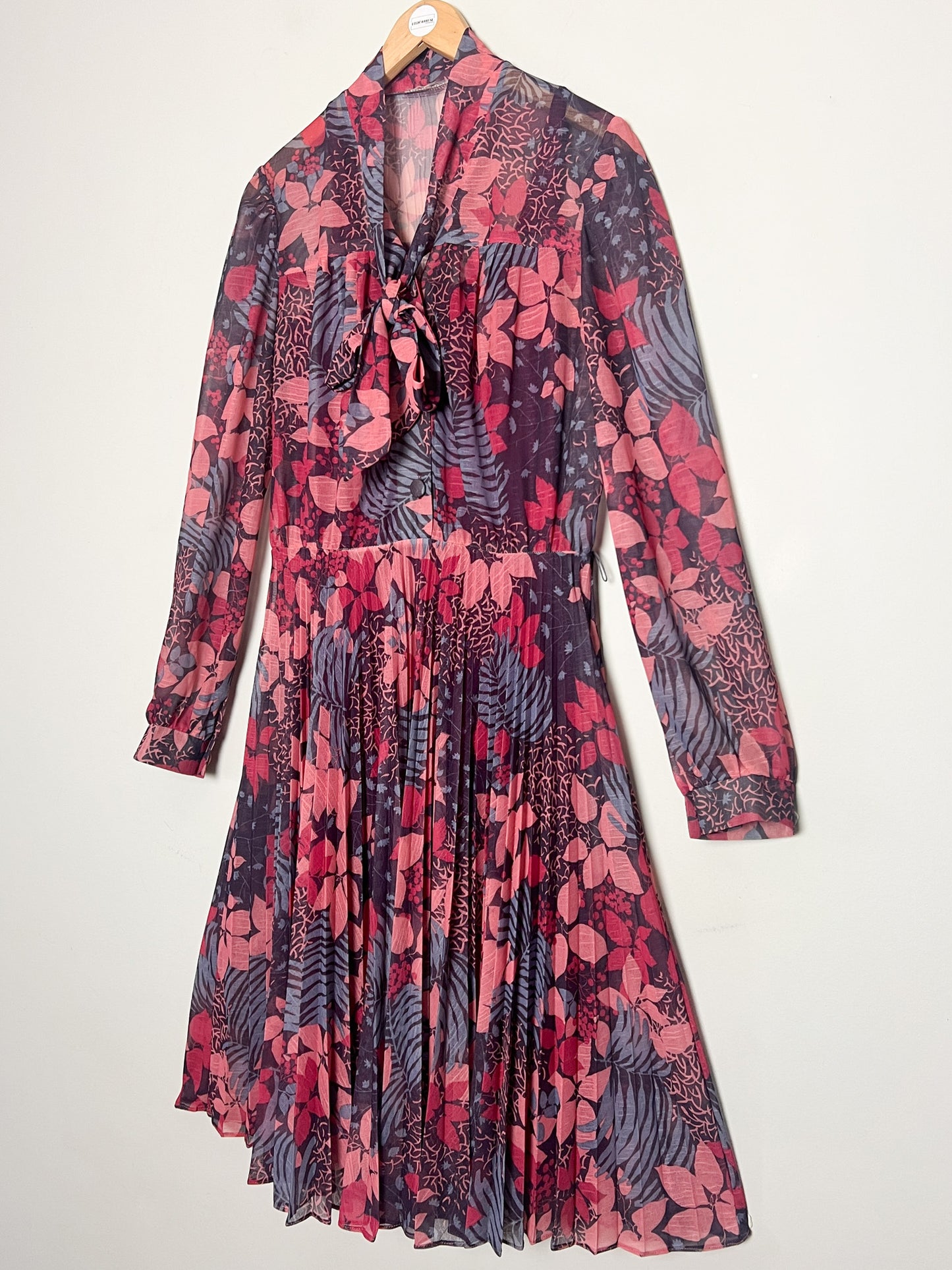 Robe Vintage Midi Plissée - Col Lavallière / Cravate - T. 36 - Imprimé Rétro Chaud
