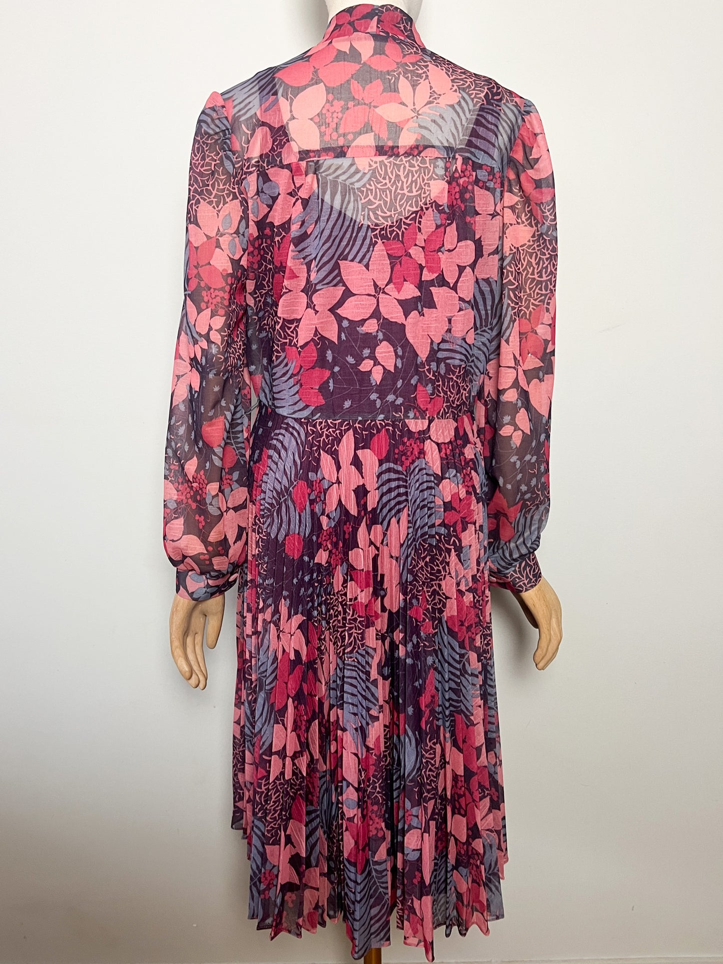 Robe Vintage Midi Plissée - Col Lavallière / Cravate - T. 36 - Imprimé Rétro Chaud