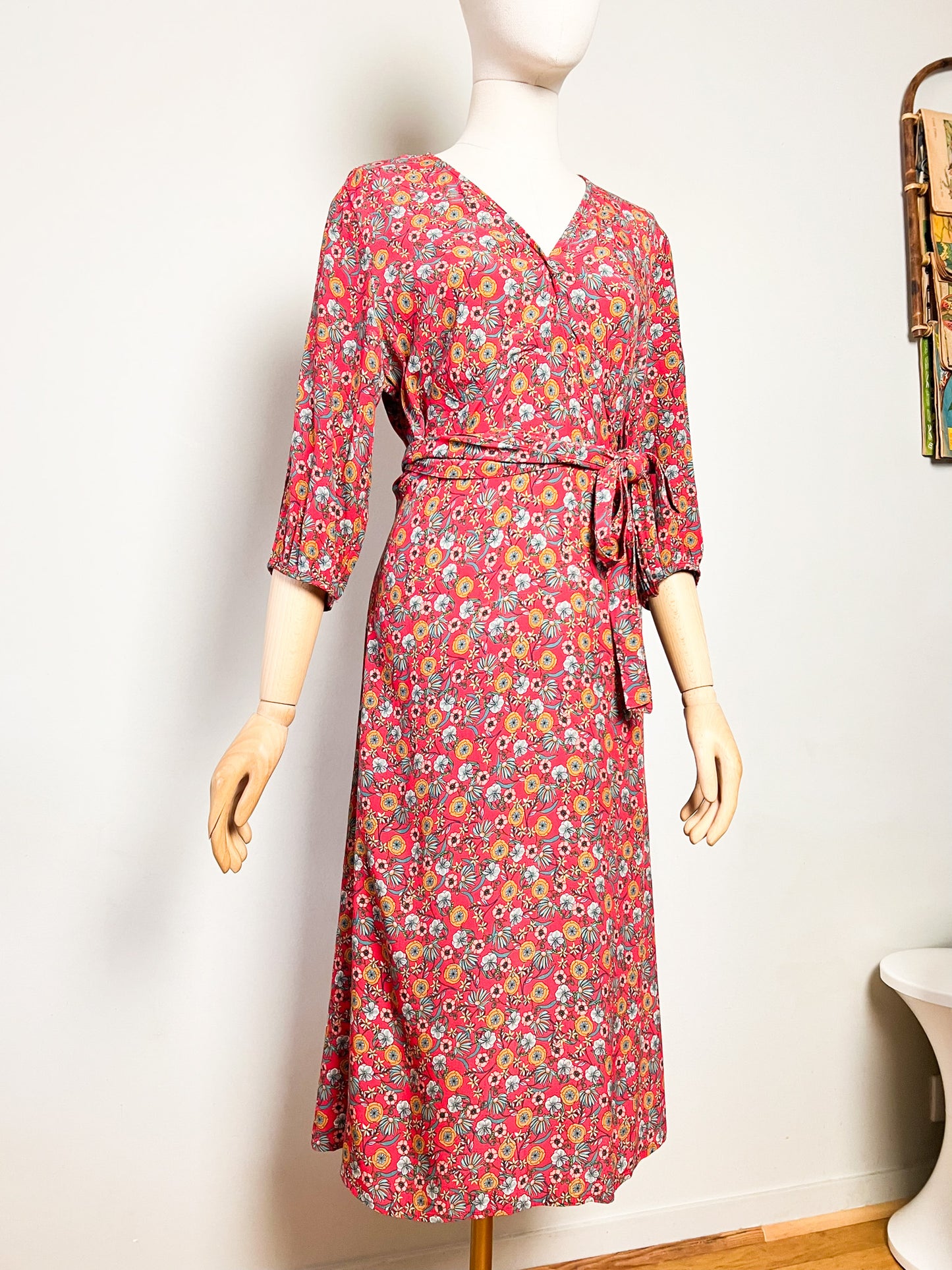 Robe Midi– Fleuri Rouge Pâle – Antoine & Lili – Modèle Charlie – T40/42