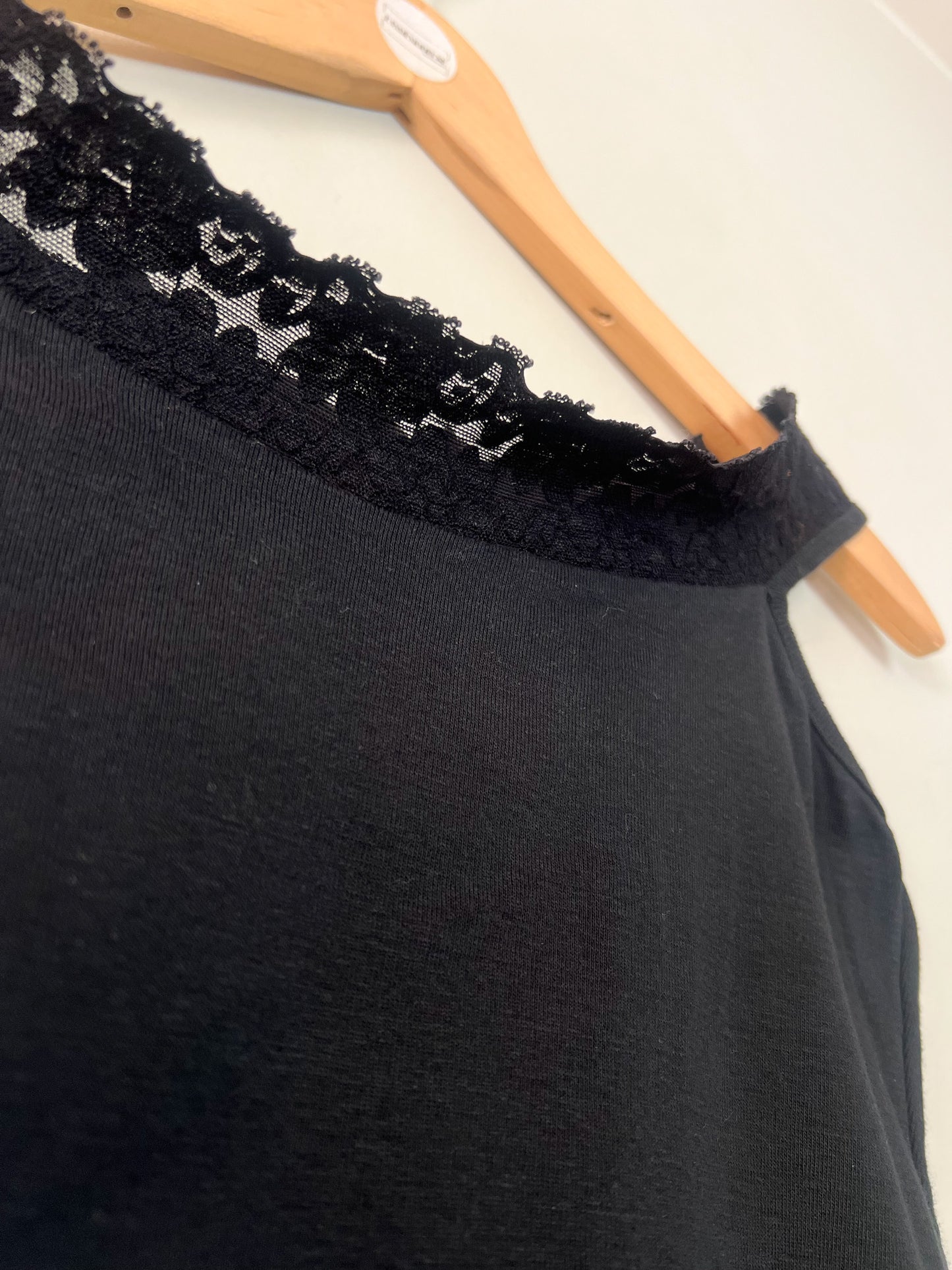 Top Vintage Années 90 Noir Épaules Dénudées & Dentelle – 100% Coton – Taille 34/36
