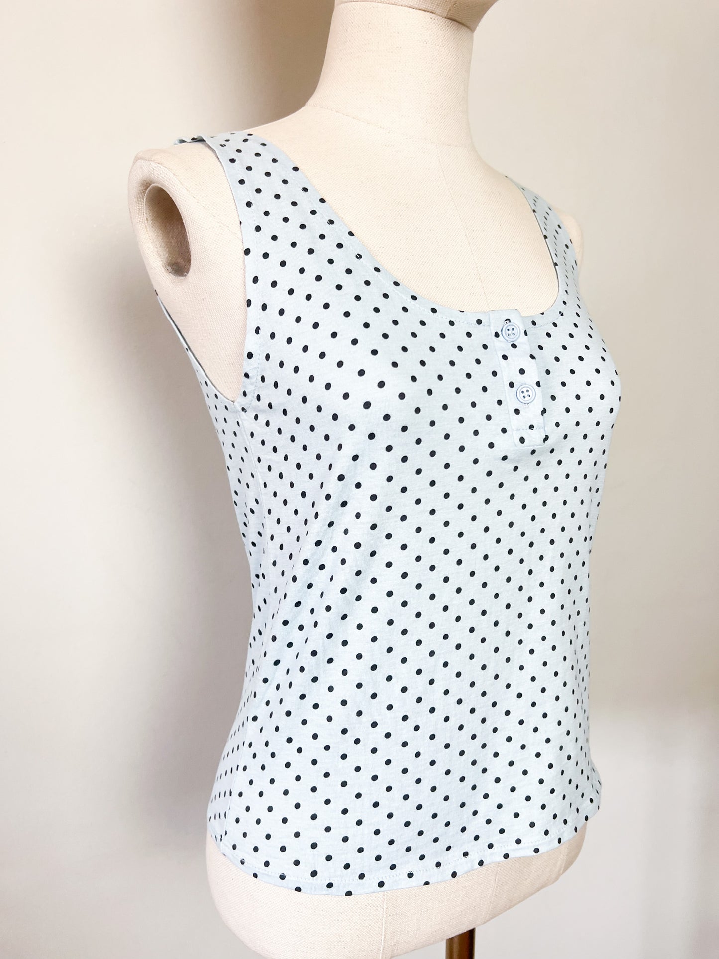 Débardeur Vintage 90s Bleu Ciel à Pois Noirs – 100% Coton – T34/36