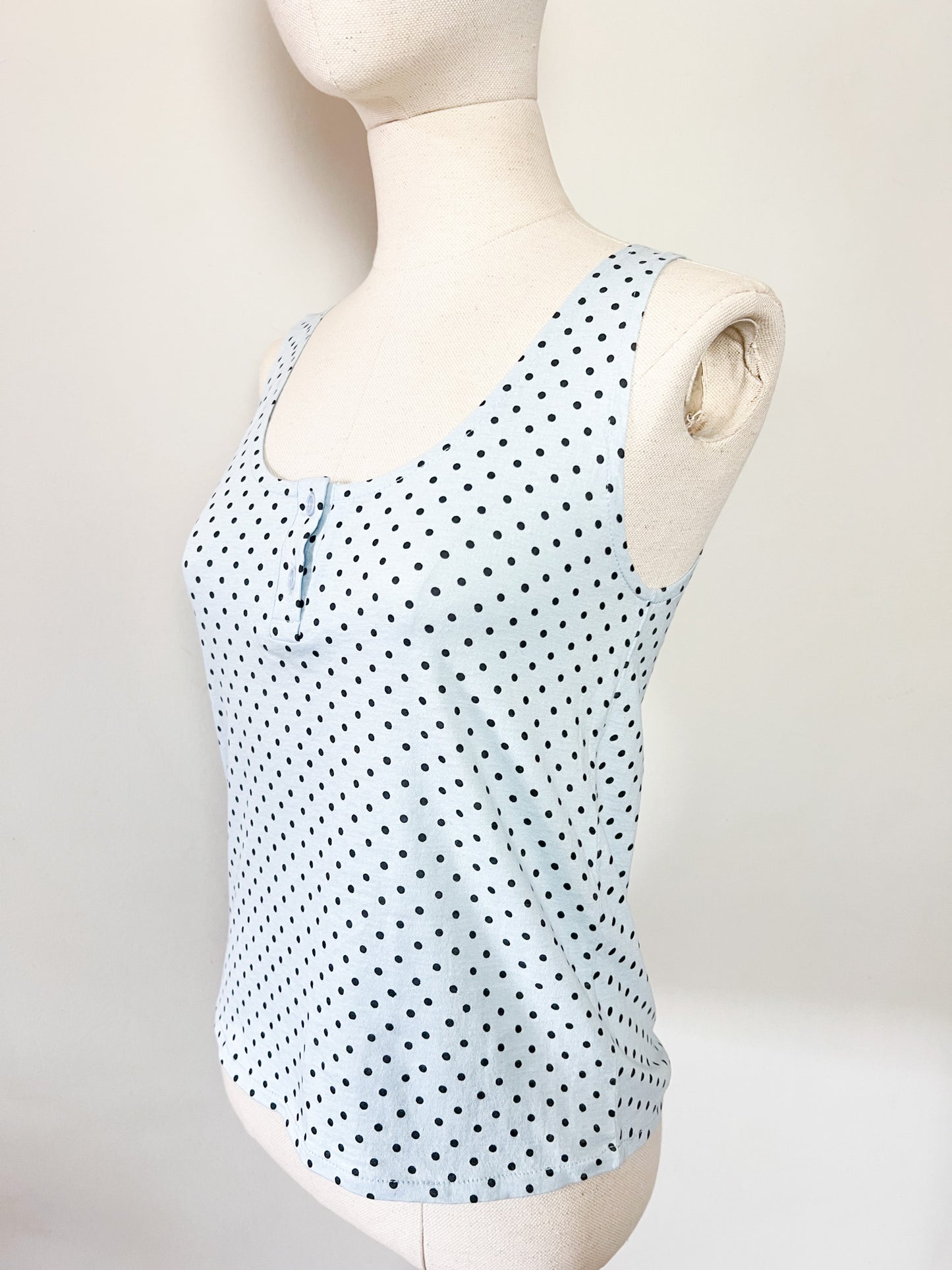 Débardeur Vintage 90s Bleu Ciel à Pois Noirs – 100% Coton – T34/36