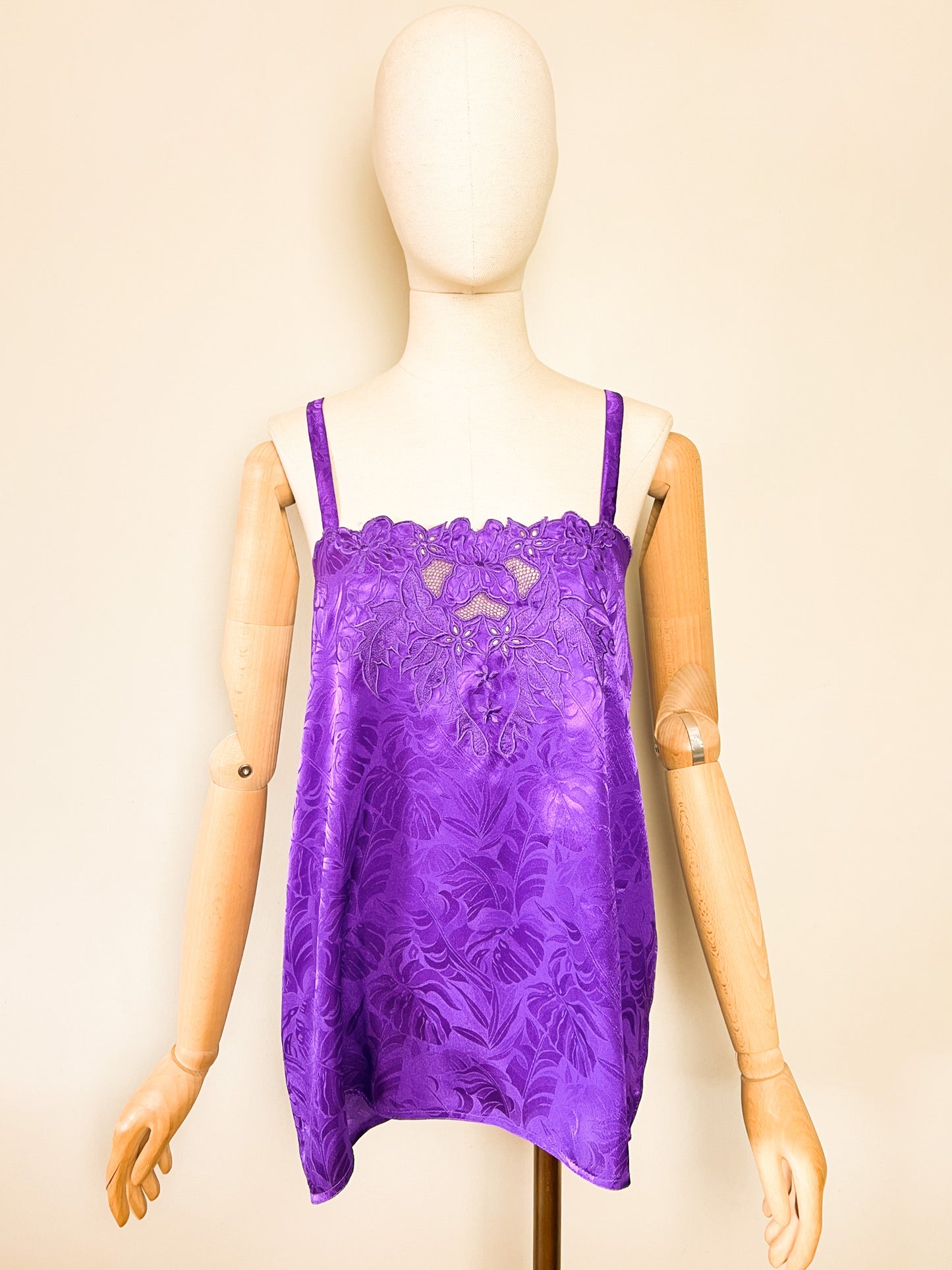 Débardeur Vintage Années 90 Violet en Tissu Damassé Feuillage & Découpes Ajourées – T36/38