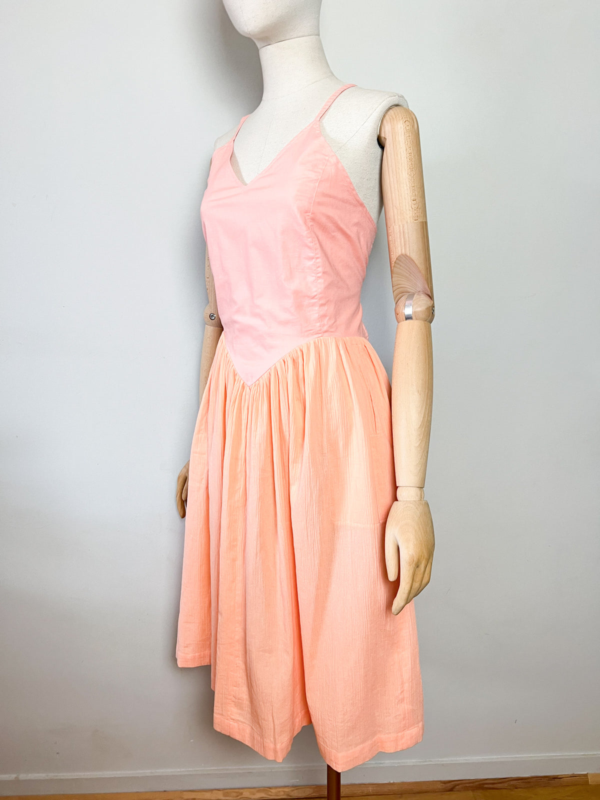 Robe midi Vintage Années 80 90 Abricot 100% Coton – Dos Nu Lacé– T34/36