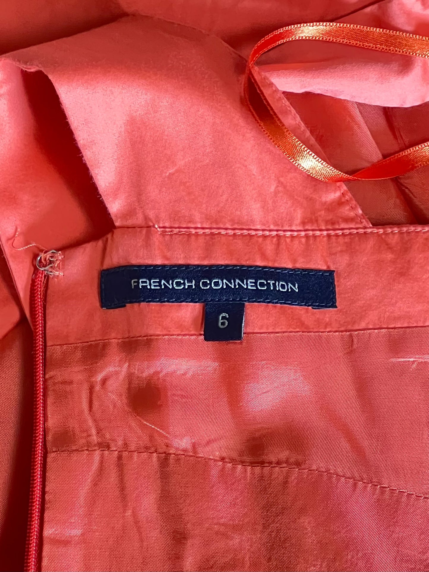 Robe Structurée Cocktail French Connection Orange Doux – Dos Croisé – T34/36