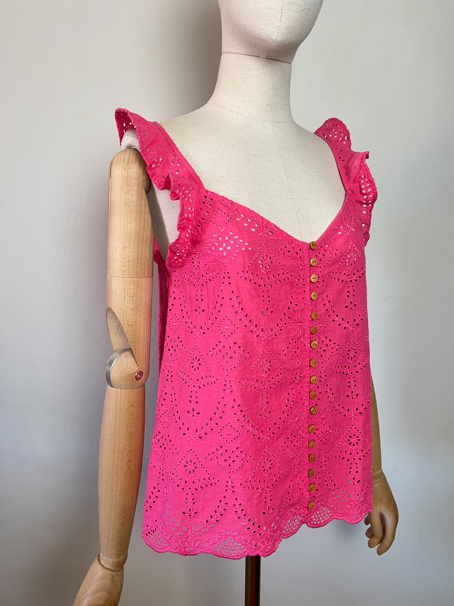 Blouse Débardeur Rose en Coton – Broderie Anglaise & Boutons Bois – T36/38