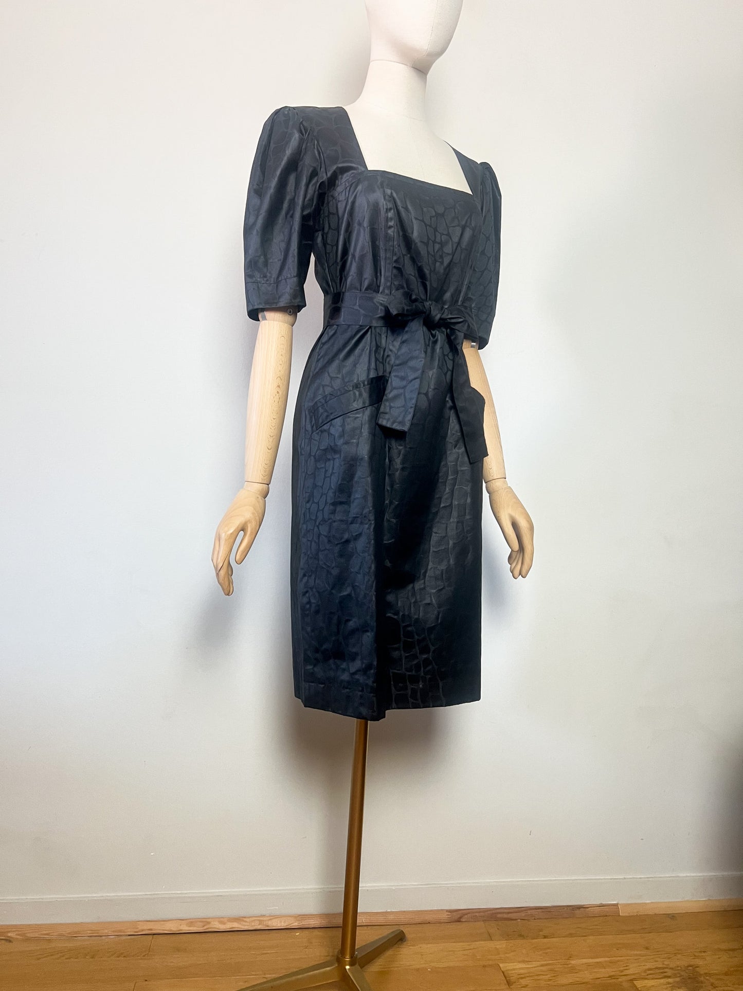 Robe Fourreau Vintage Yves Saint Laurent Variations 1987 Damassée – T36/38
