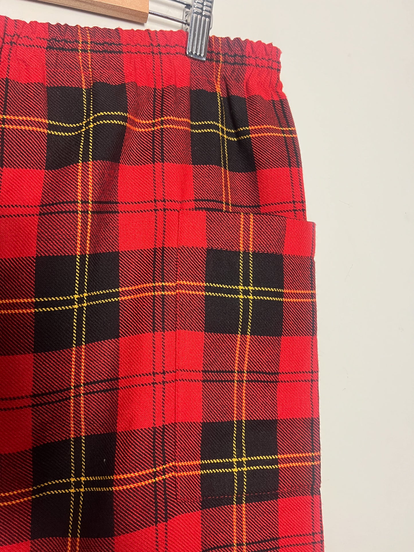 Jupe Vintage Tartan Rouge Noir T 42/44 - Boutonnée Courte/Genoux - Élastique Détendu
