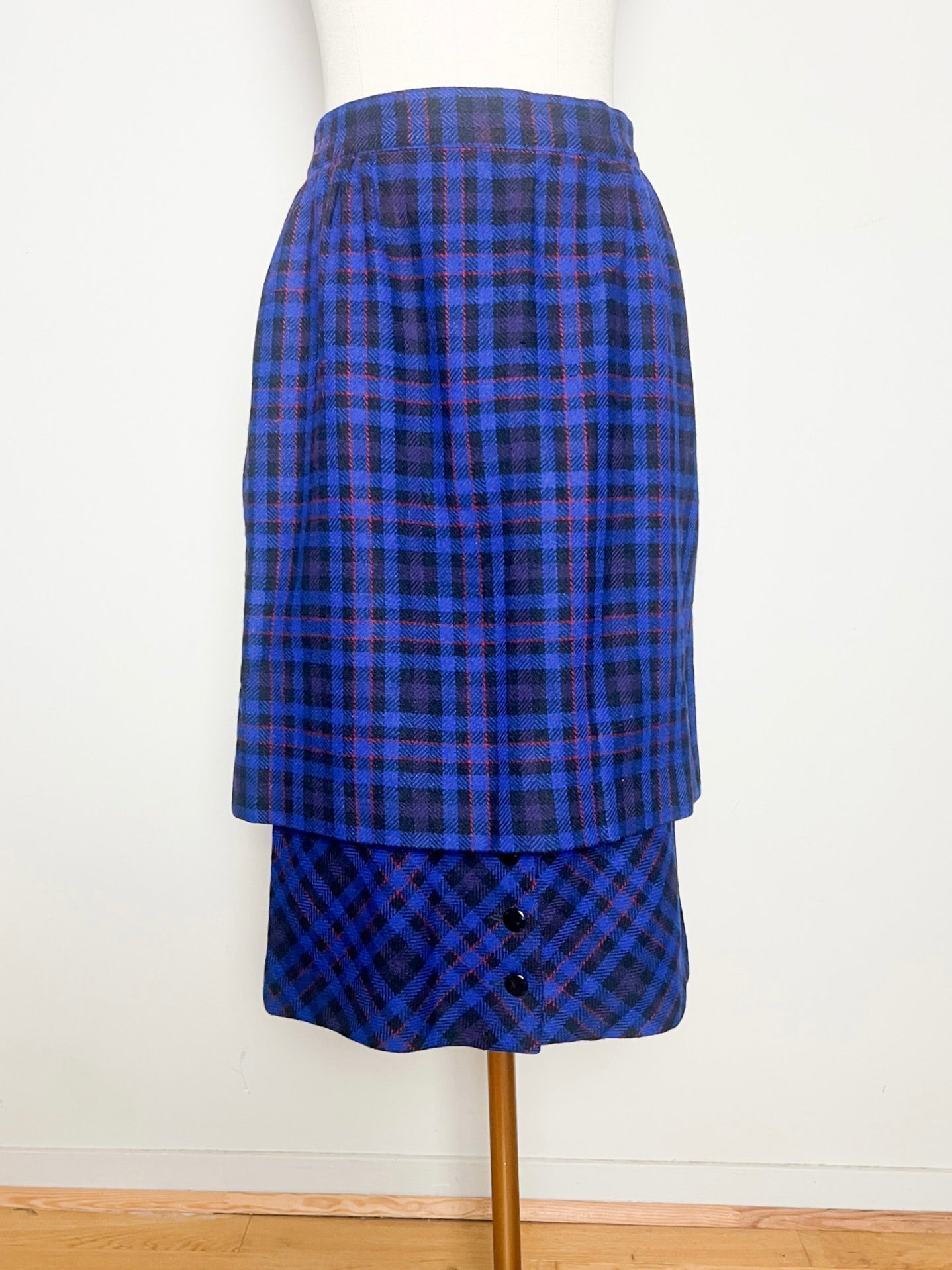 Jupe Vintage Pierre Cardin - Effet Superposé Original – Laine, Tartan Bleu et Rouge T38