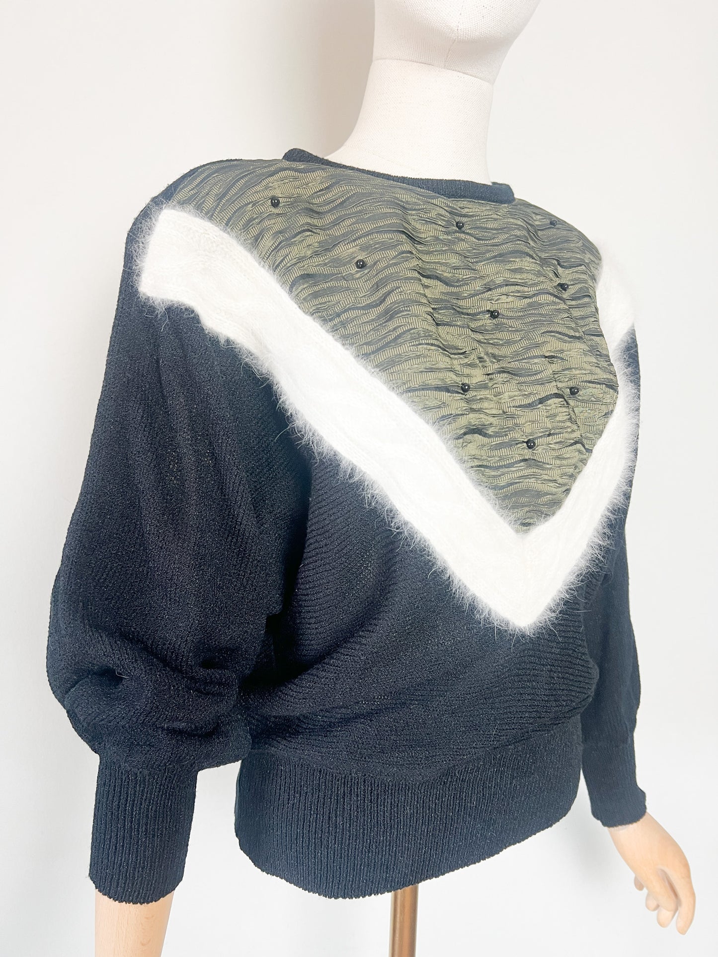 Pull Vintage Années 80 Manches Chauve-souris - Épaulettes - Angora & Perles T38/40