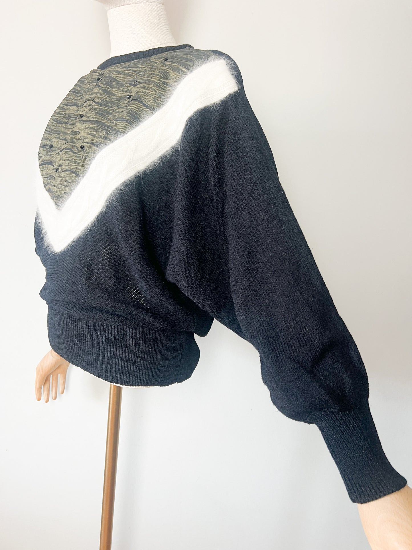 Pull Vintage Années 80 Manches Chauve-souris - Épaulettes - Angora & Perles T38/40