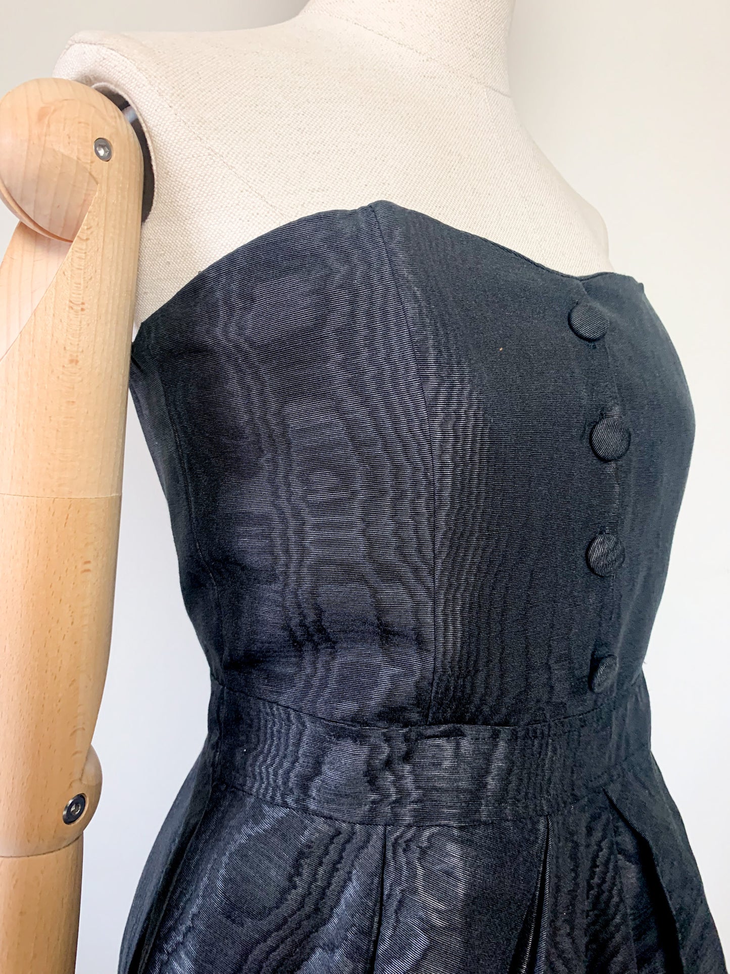 Robe Bustier Vintage années 80 Noir Moiré - Coupe Sculpturale T 36/38 - Jupe Bouffante