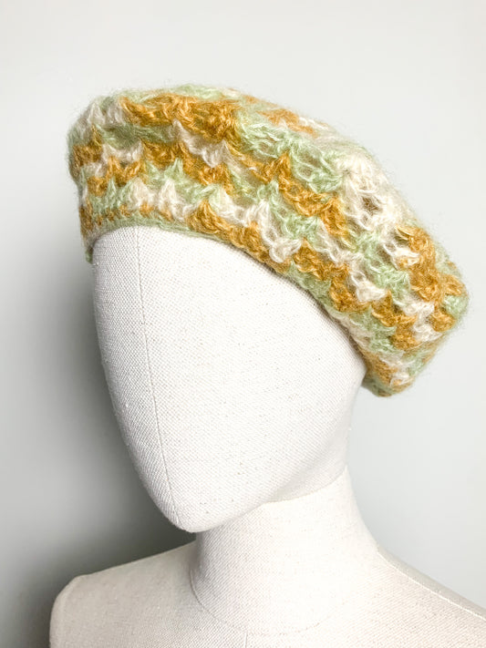Béret Vintage 70s Tricoté Main - 100% Laine Ajourée - Palette Naturelle Ocre, Vert d'eau, Crème - Taille Unique