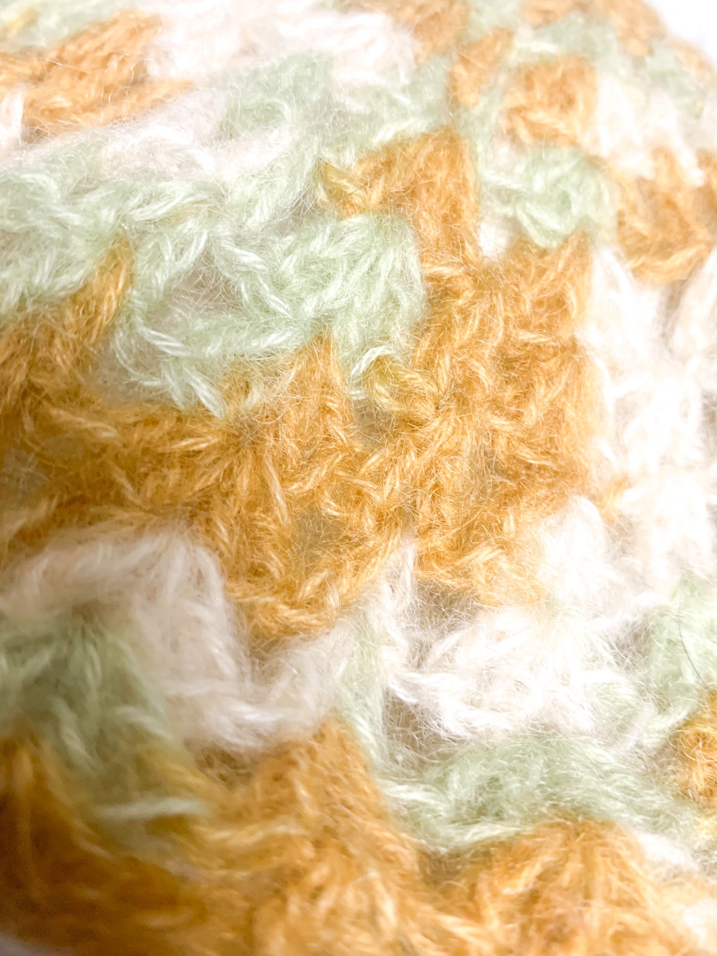 Béret Vintage 70s Tricoté Main - 100% Laine Ajourée - Palette Naturelle Ocre, Vert d'eau, Crème - Taille Unique